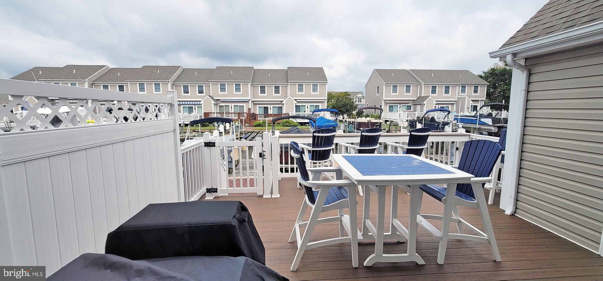 TOWNES OF NANTUCKET - Residential