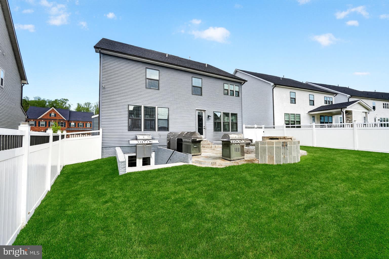 CEDAR CREEK - Residential