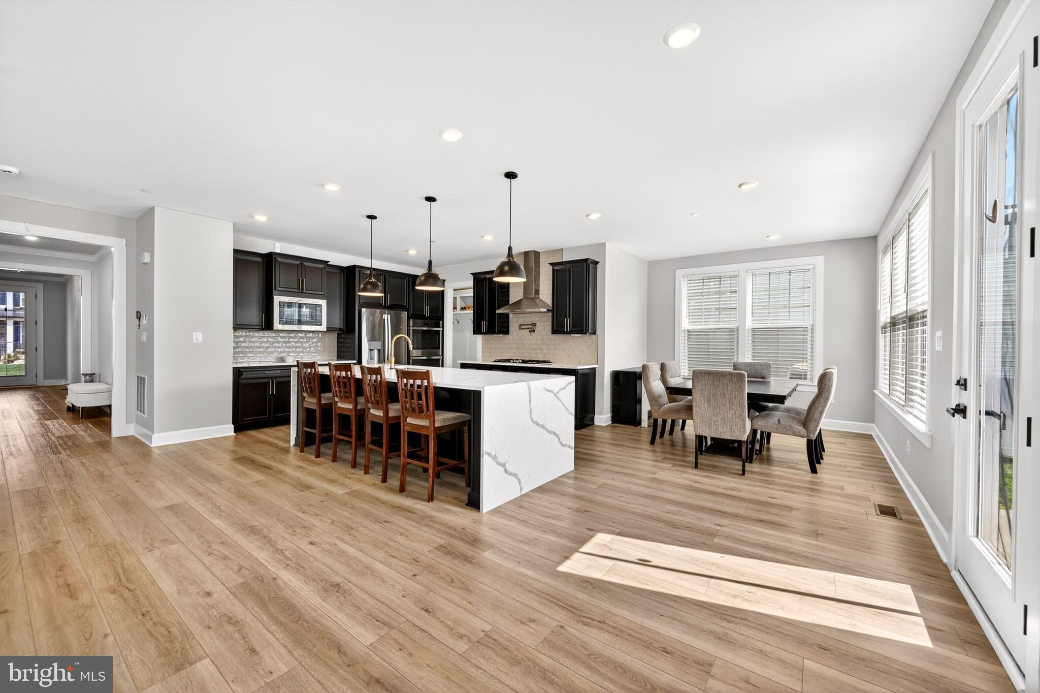 CEDAR CREEK - Residential