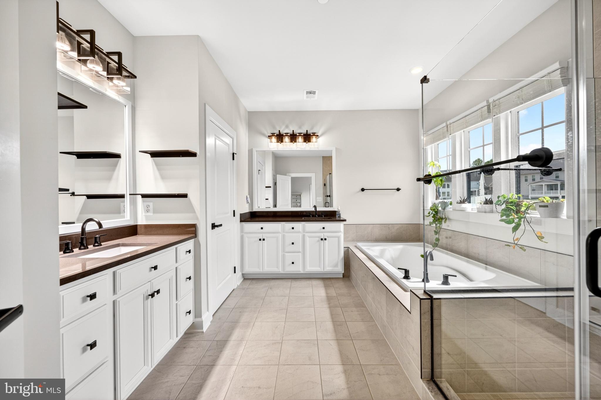 CEDAR CREEK - Residential