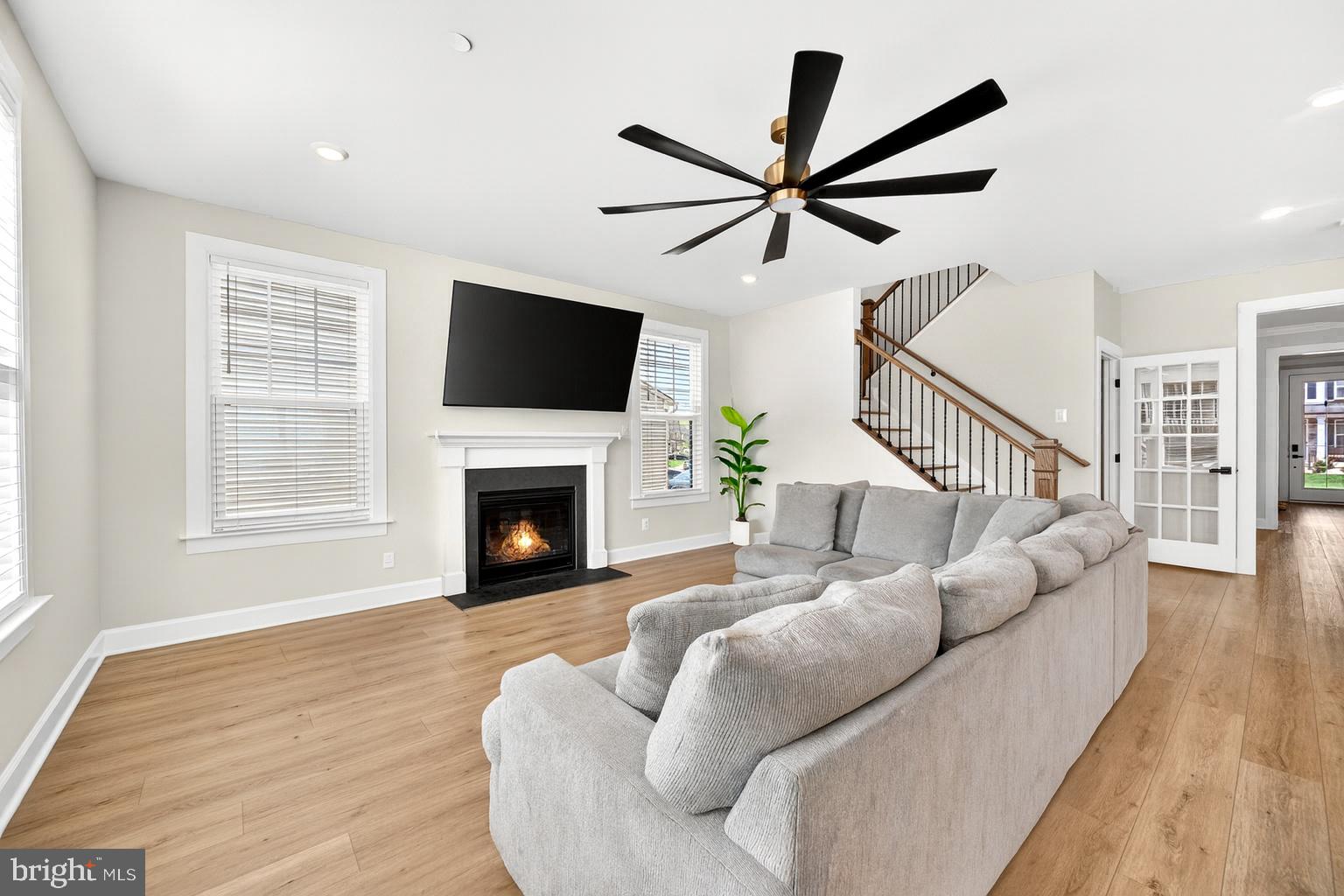 CEDAR CREEK - Residential