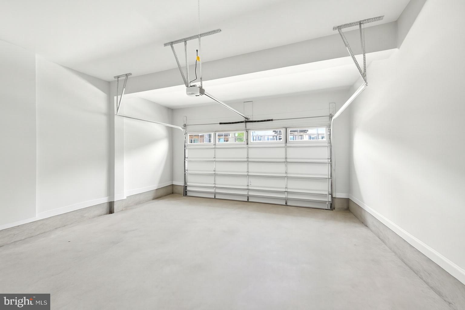 CEDAR CREEK - Residential