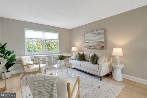 Photo of 1706 W Abingdon Drive #201, ALEXANDRIA, VA 22314 (MLS # VAAX2067622)