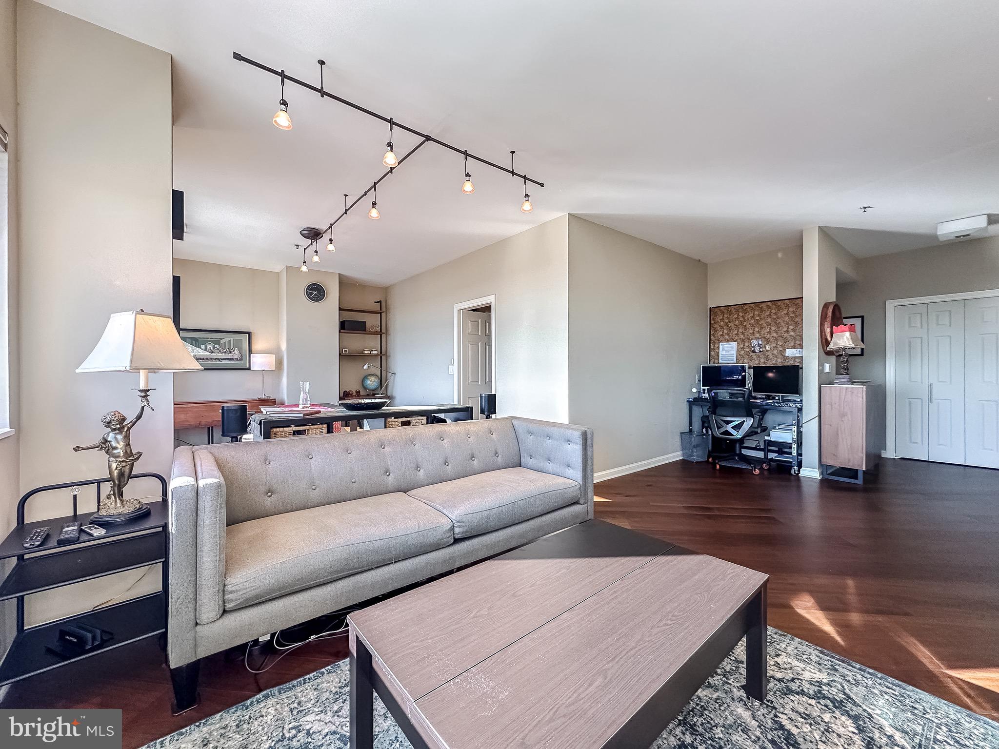 INNER HARBOR - Residential