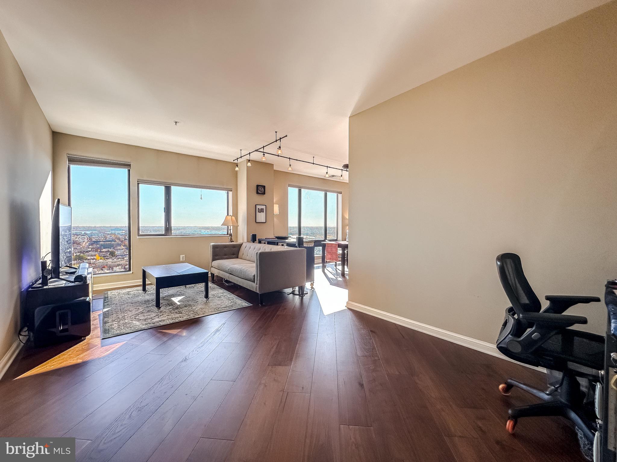 INNER HARBOR - Residential