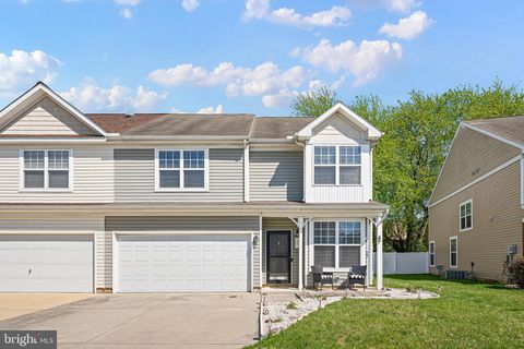 Townhouse For Sale - 35 Mer Way<br/> DOVER, DE 19901