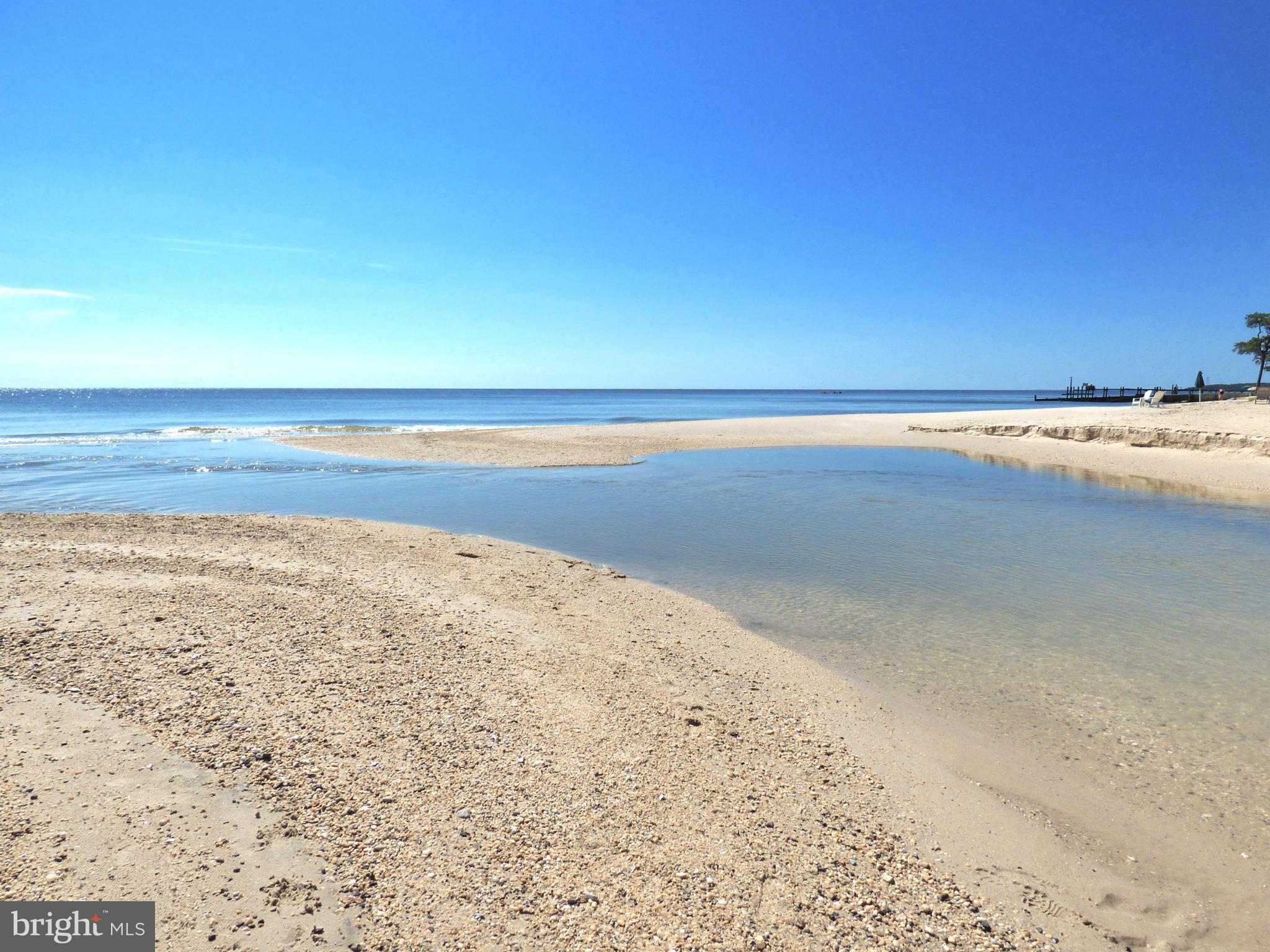 HAYS BEACH - Residential