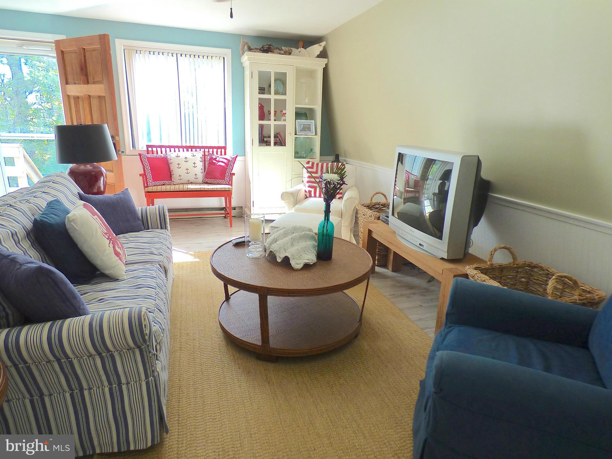 HAYS BEACH - Residential