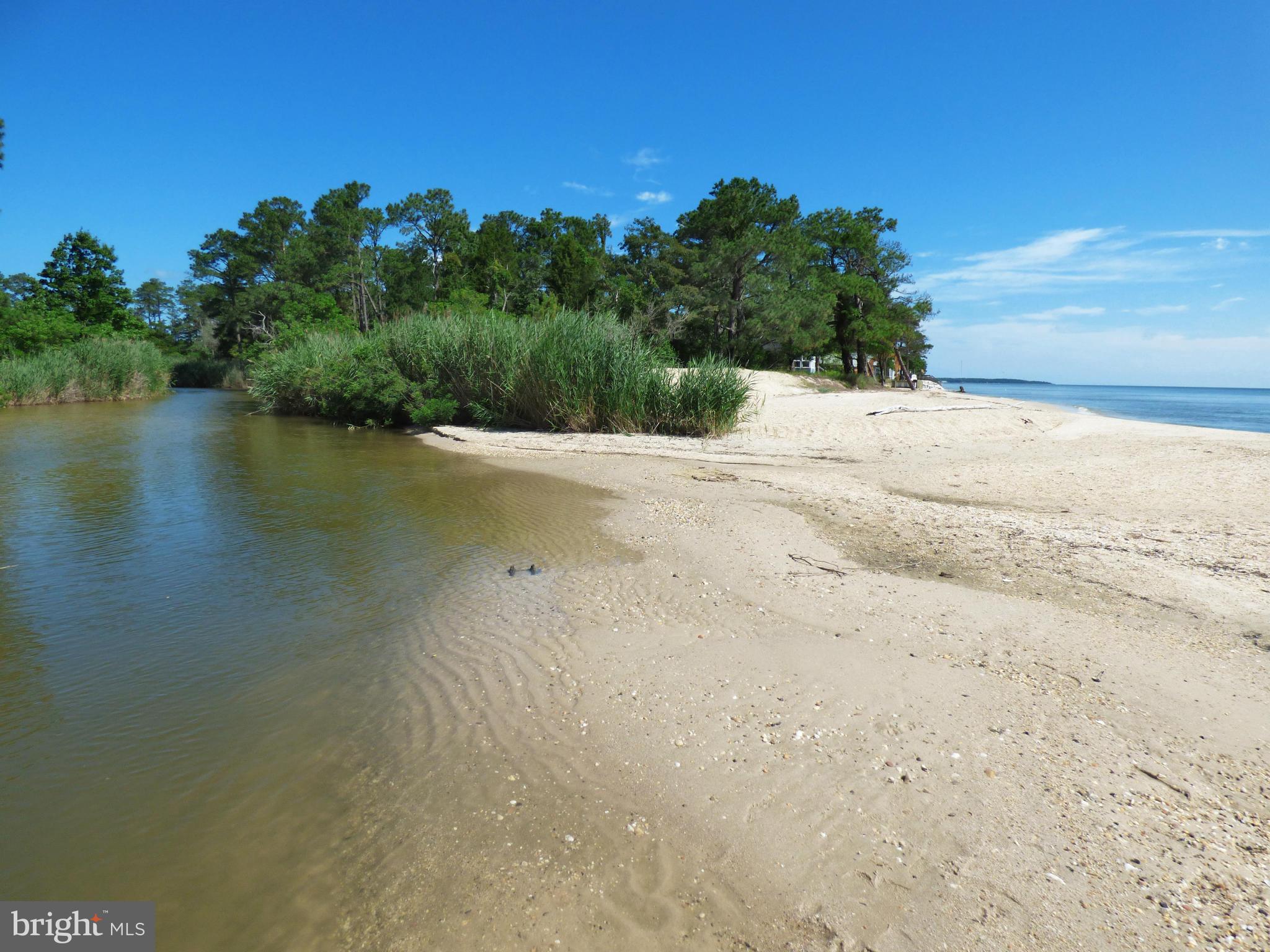HAYS BEACH - Residential