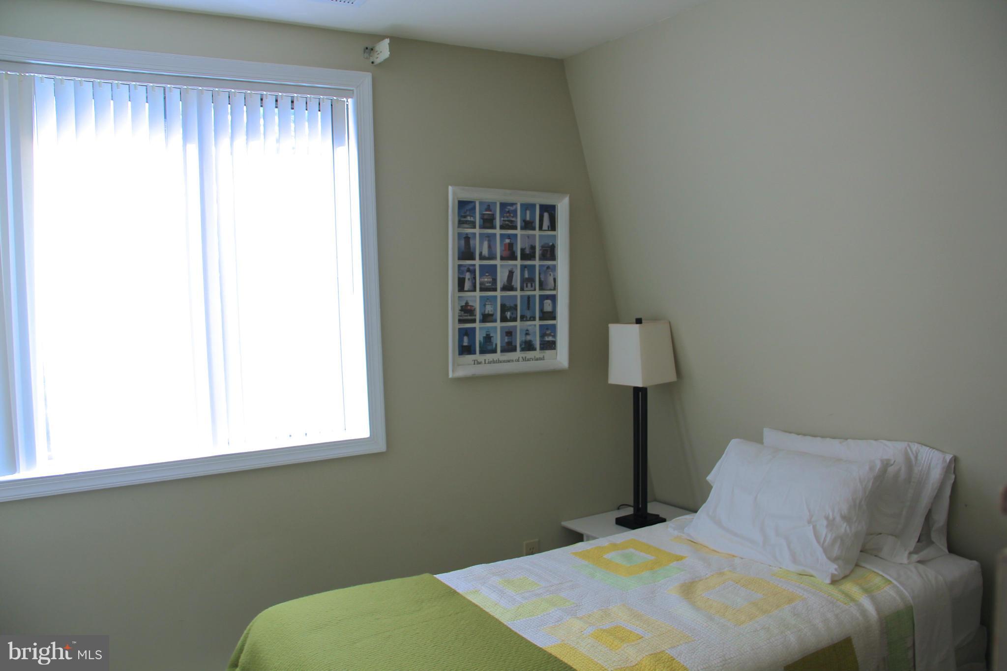 HAYS BEACH - Residential