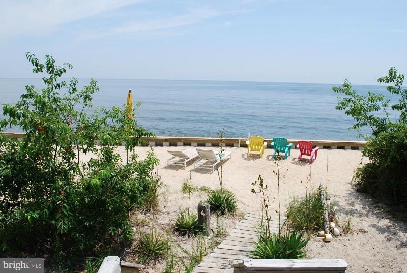 HAYS BEACH - Residential