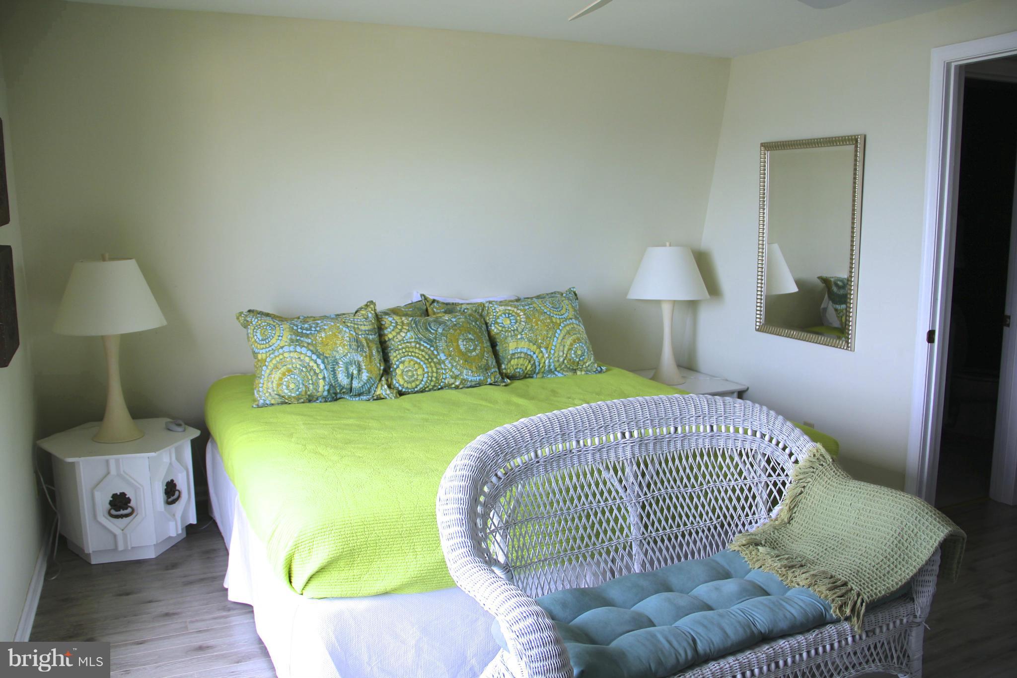 HAYS BEACH - Residential