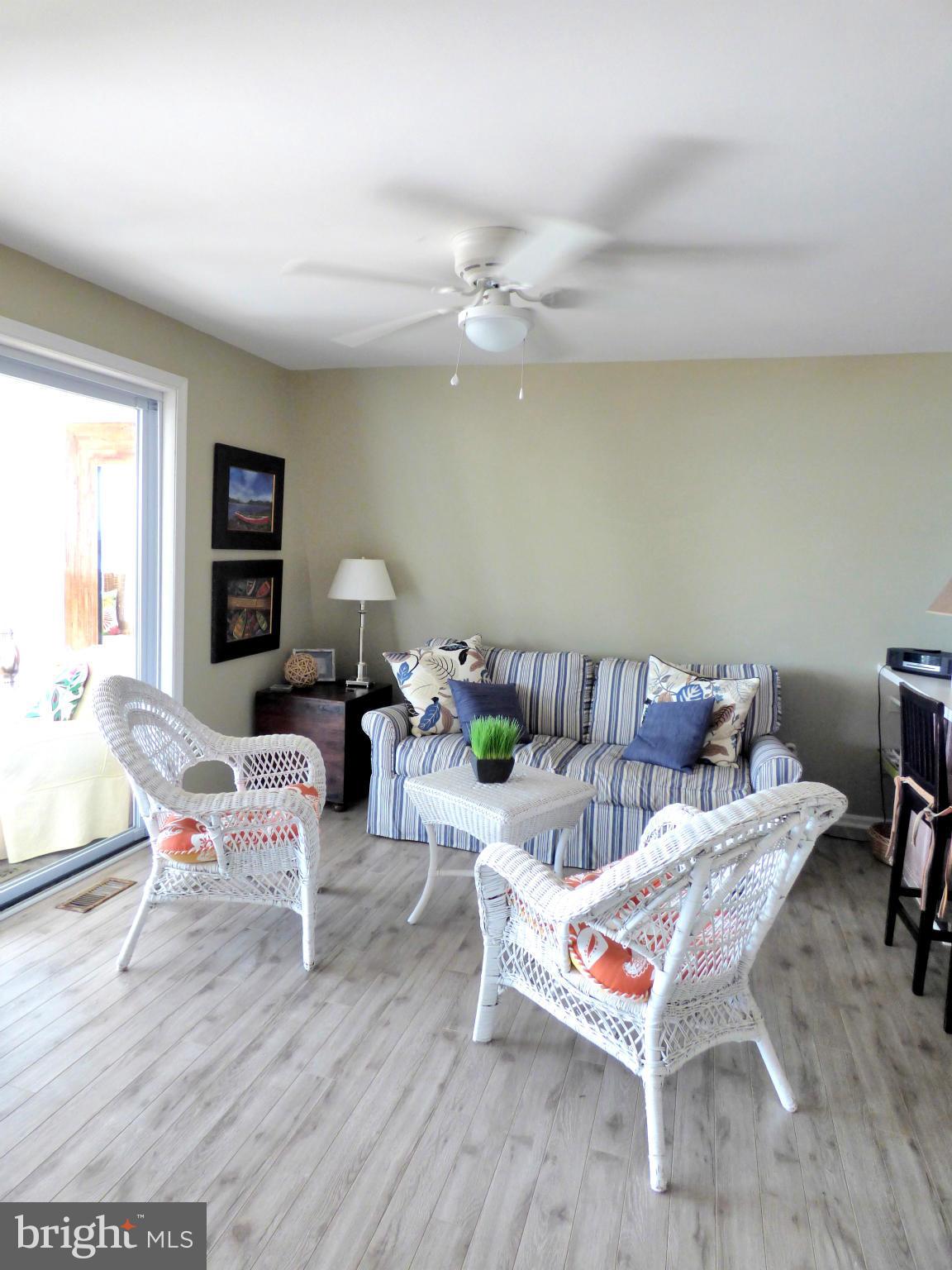 HAYS BEACH - Residential