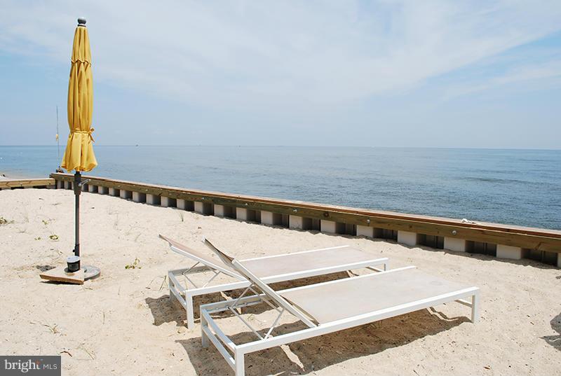 HAYS BEACH - Residential