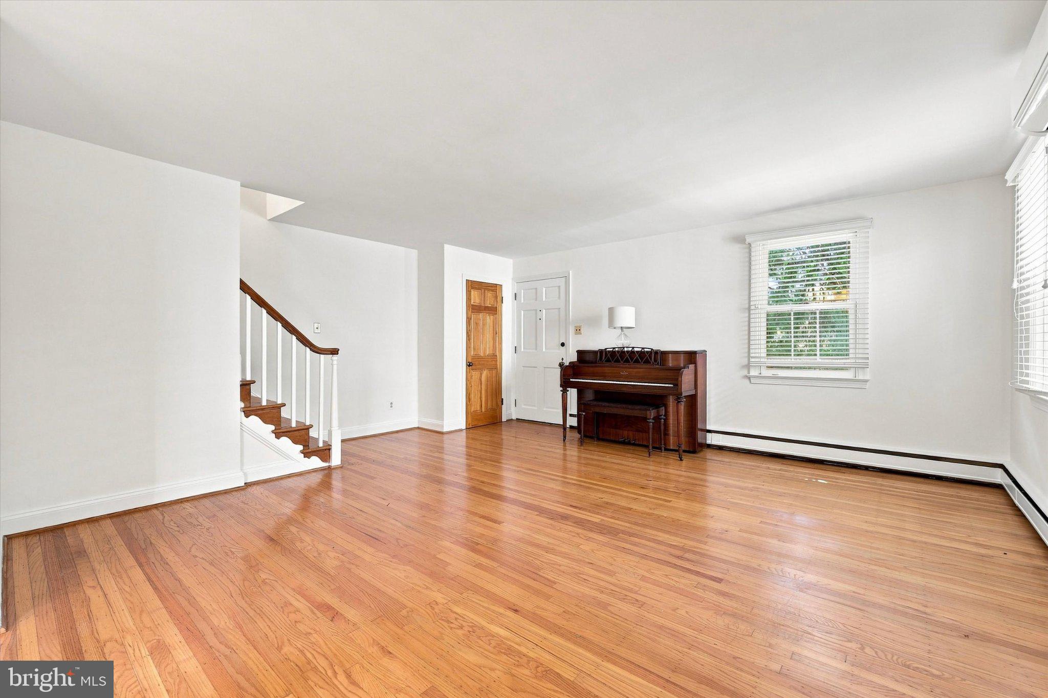5 HAWS LANE