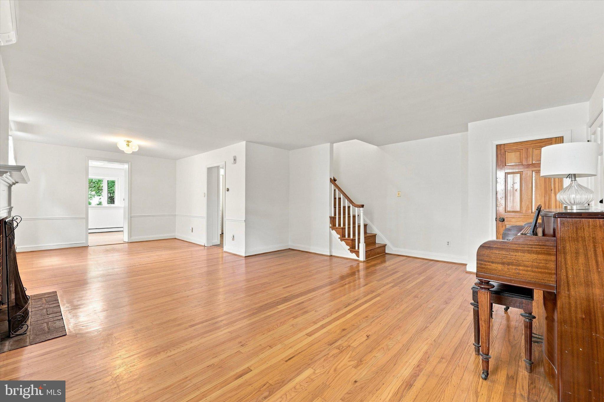 5 HAWS LANE