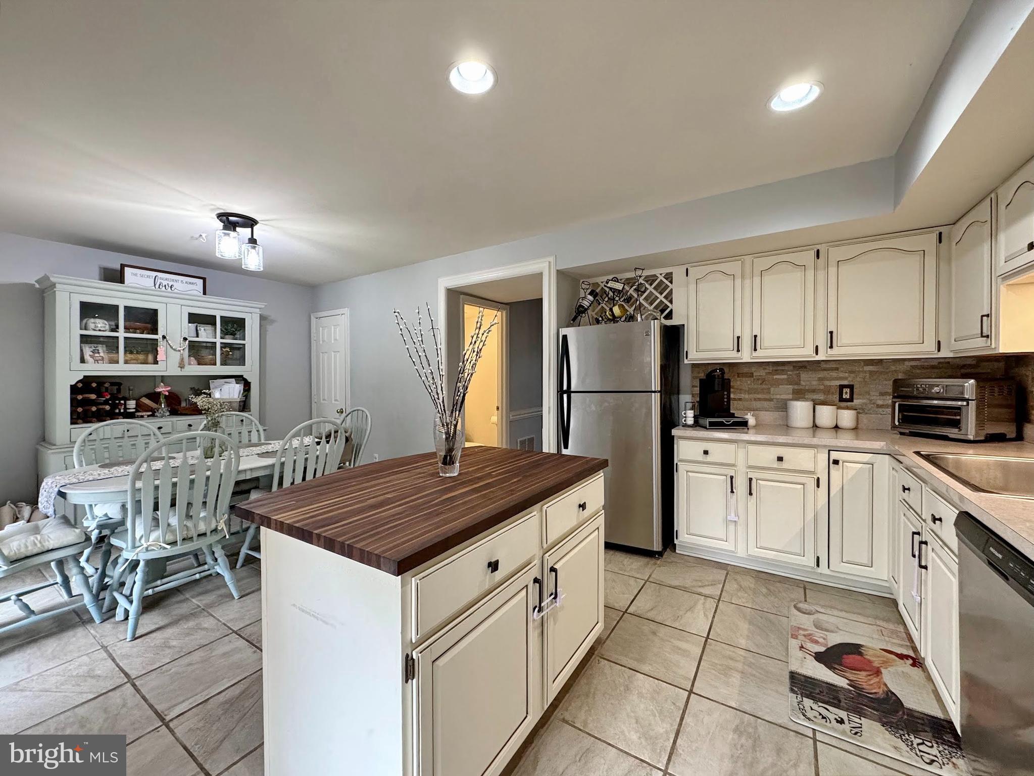 HICKORY RIDGE LA PLATA - Residential