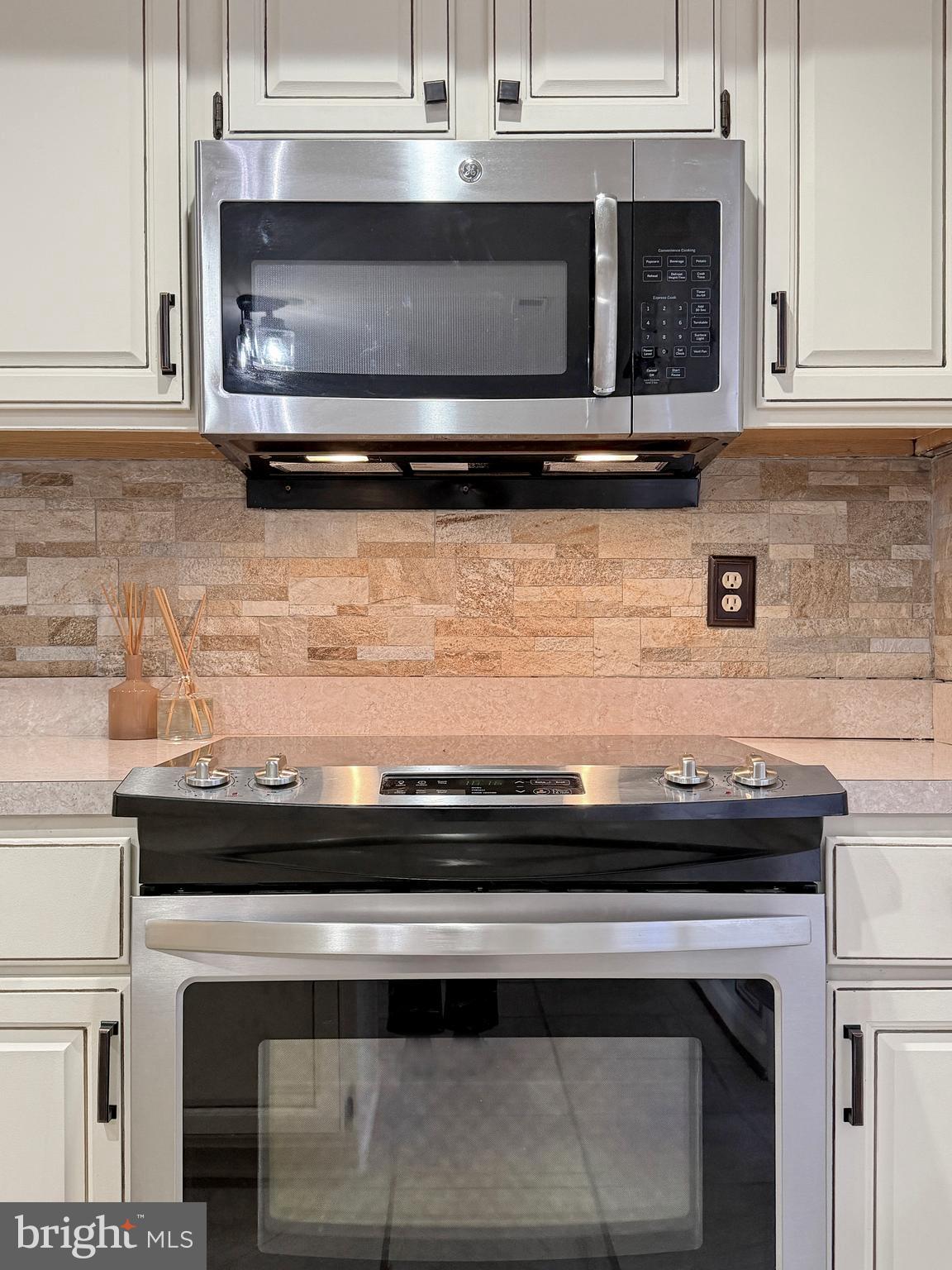 HICKORY RIDGE LA PLATA - Residential