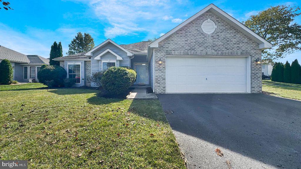 Photo of 23 S Madder Dr, MECHANICSBURG, PA 17050 (MLS # PACB2047338)