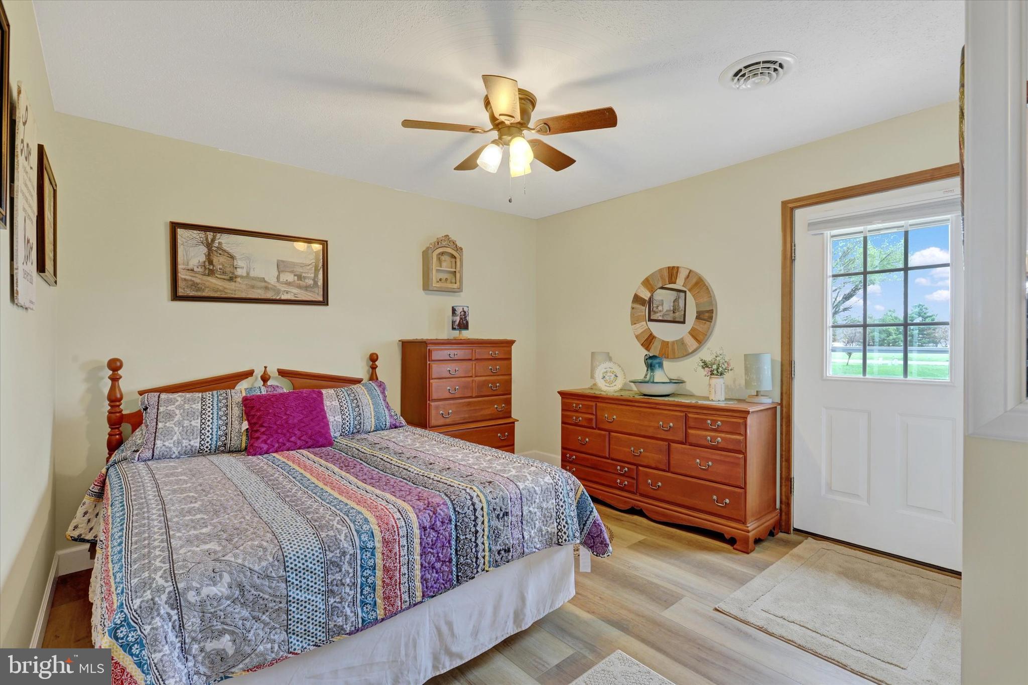 THORNWOOD VILLAGE - Residential