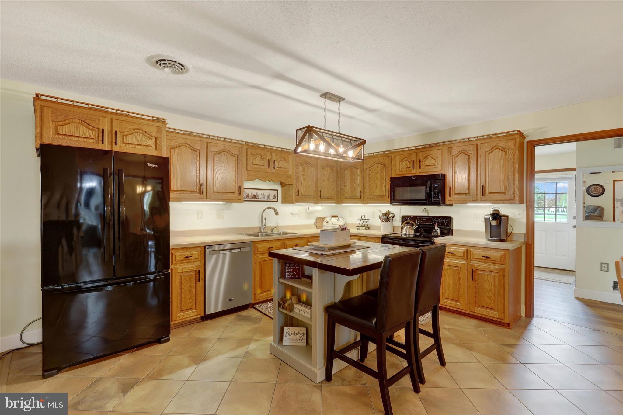 THORNWOOD VILLAGE - Residential