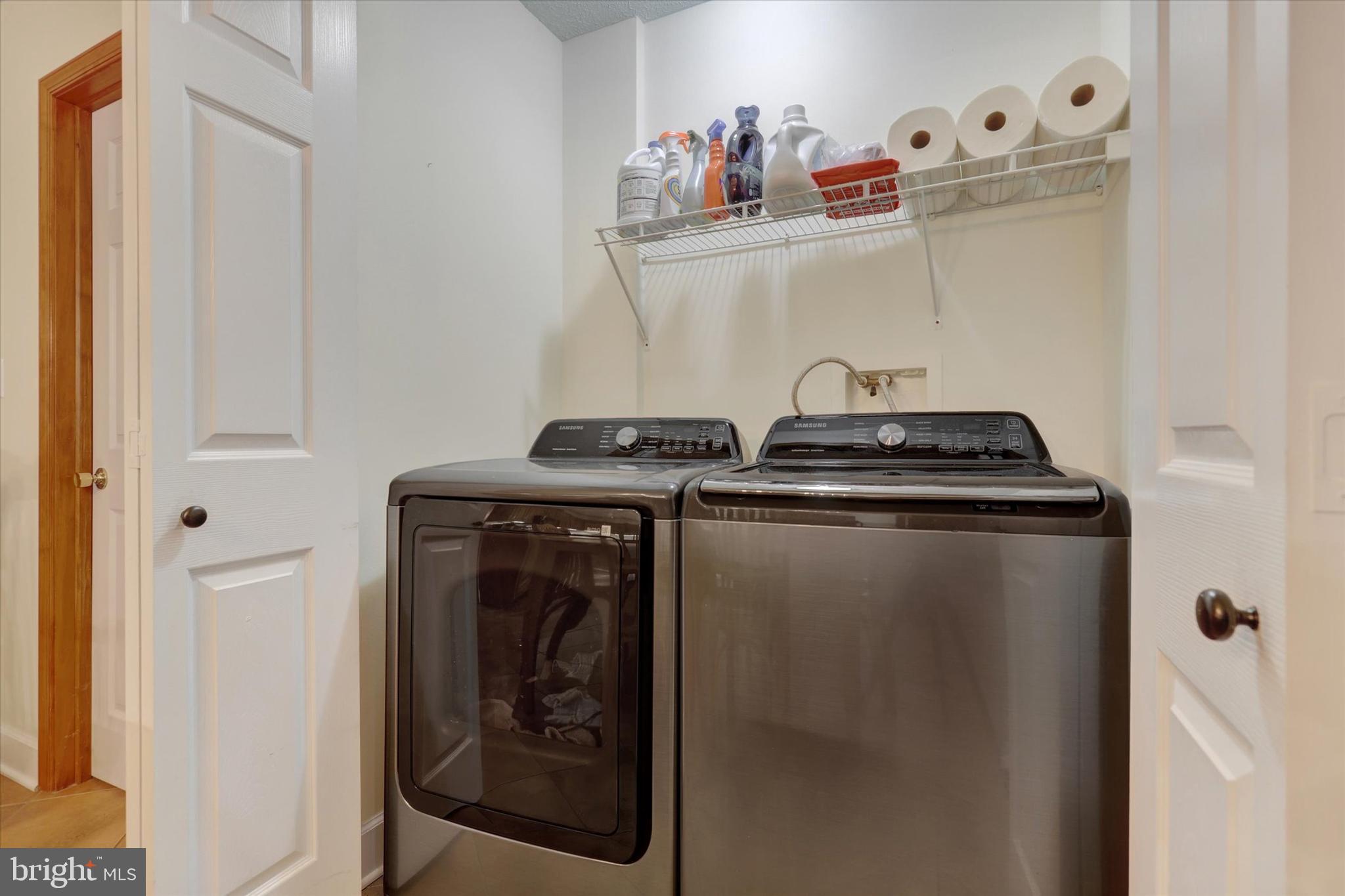 THORNWOOD VILLAGE - Residential