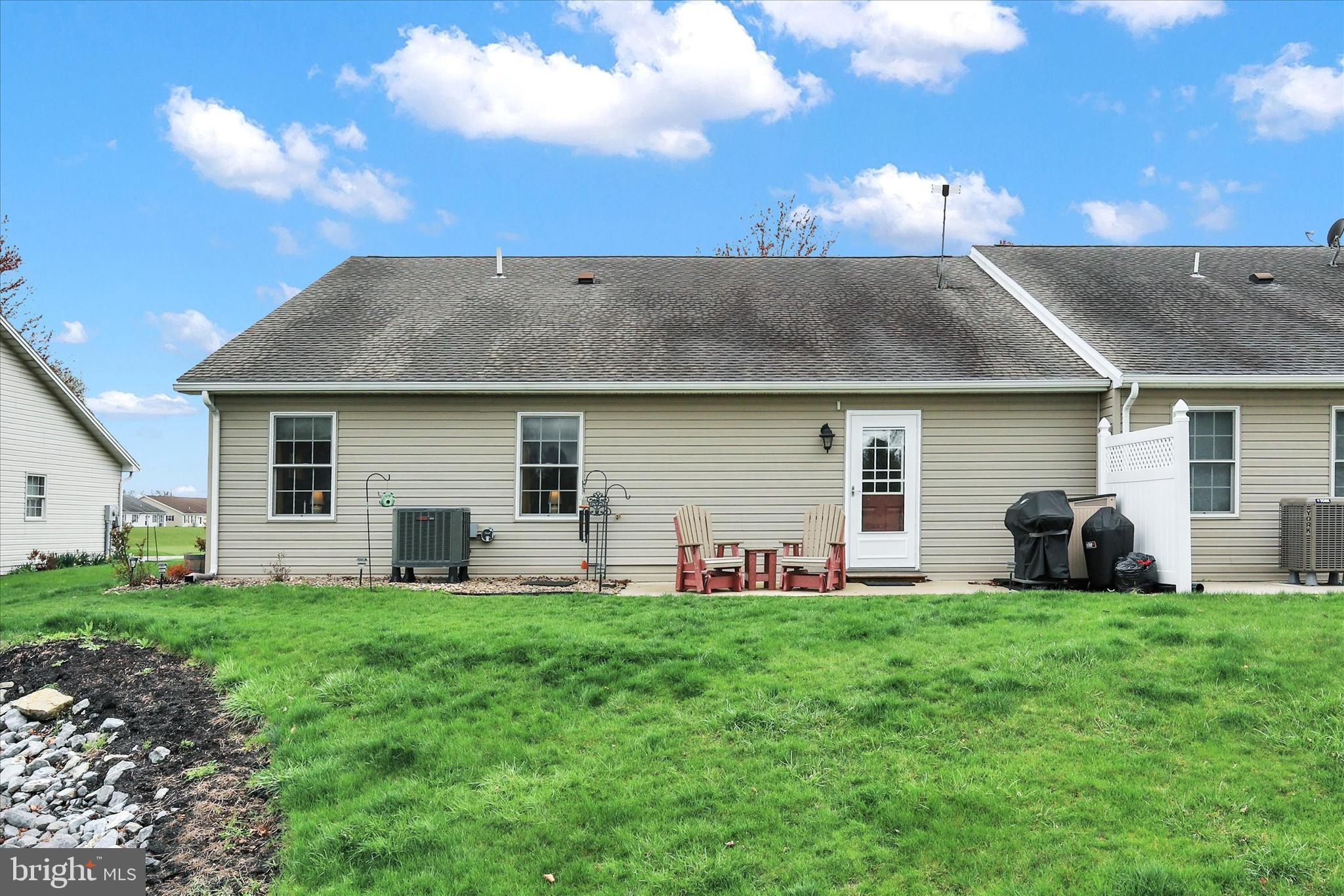 THORNWOOD VILLAGE - Residential