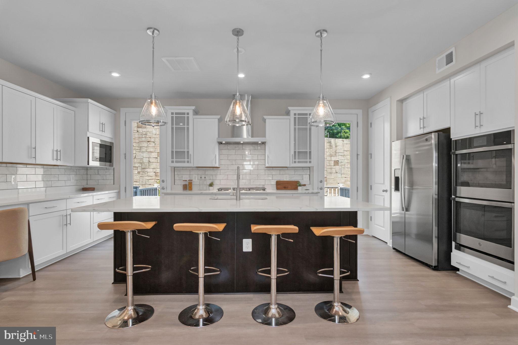 2820 HOKIE LANE