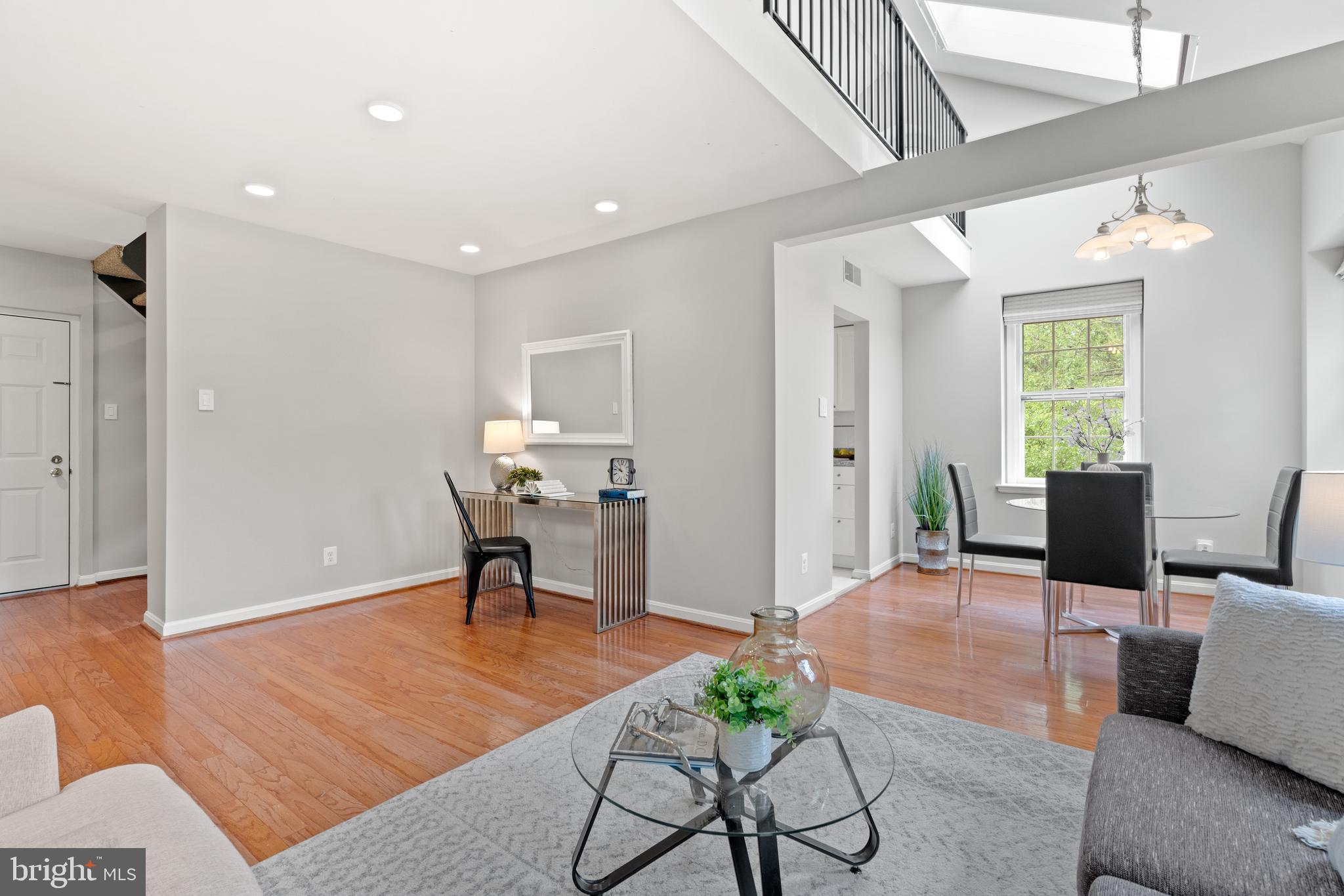 CLEVELAND PARK - Residential