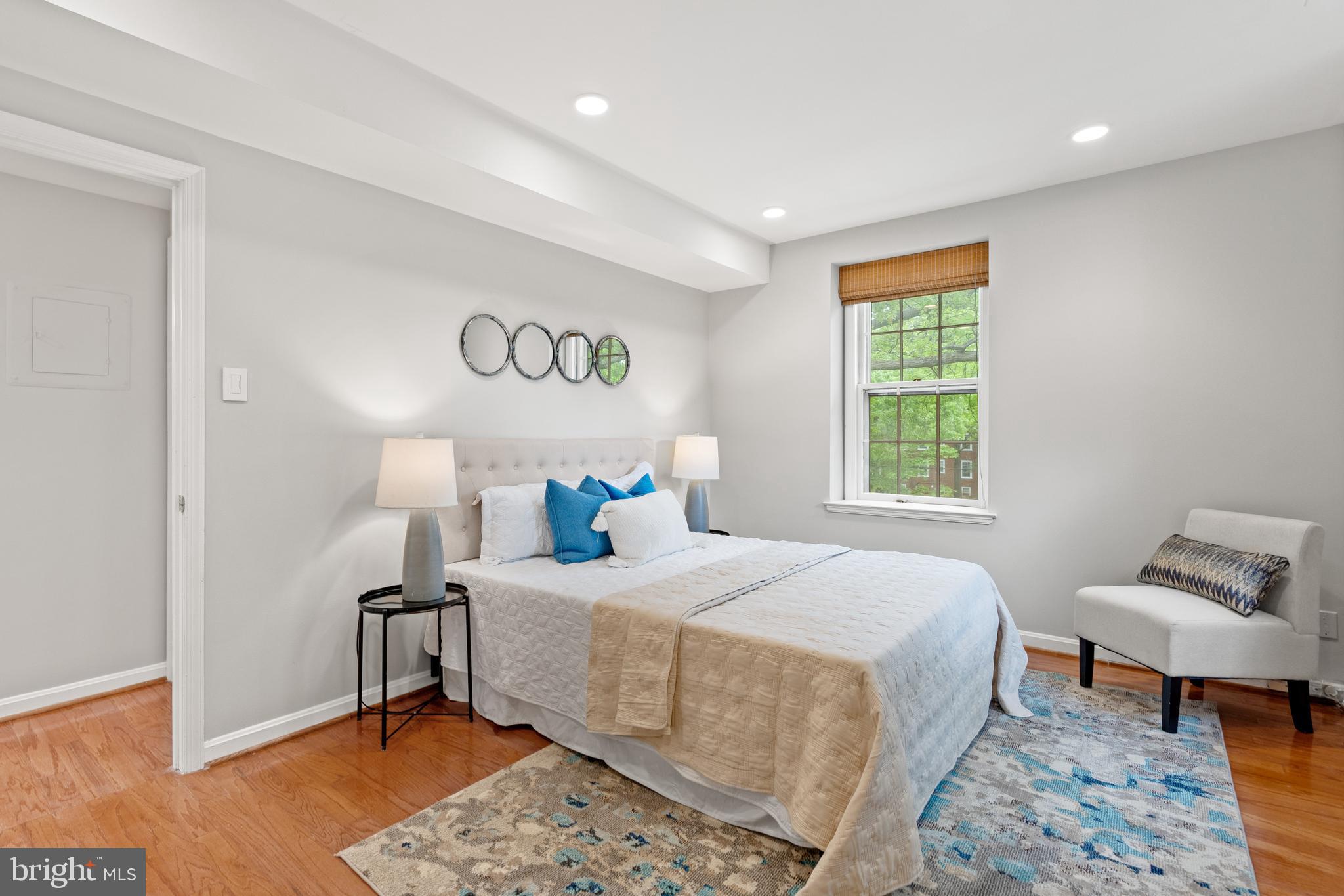 CLEVELAND PARK - Residential