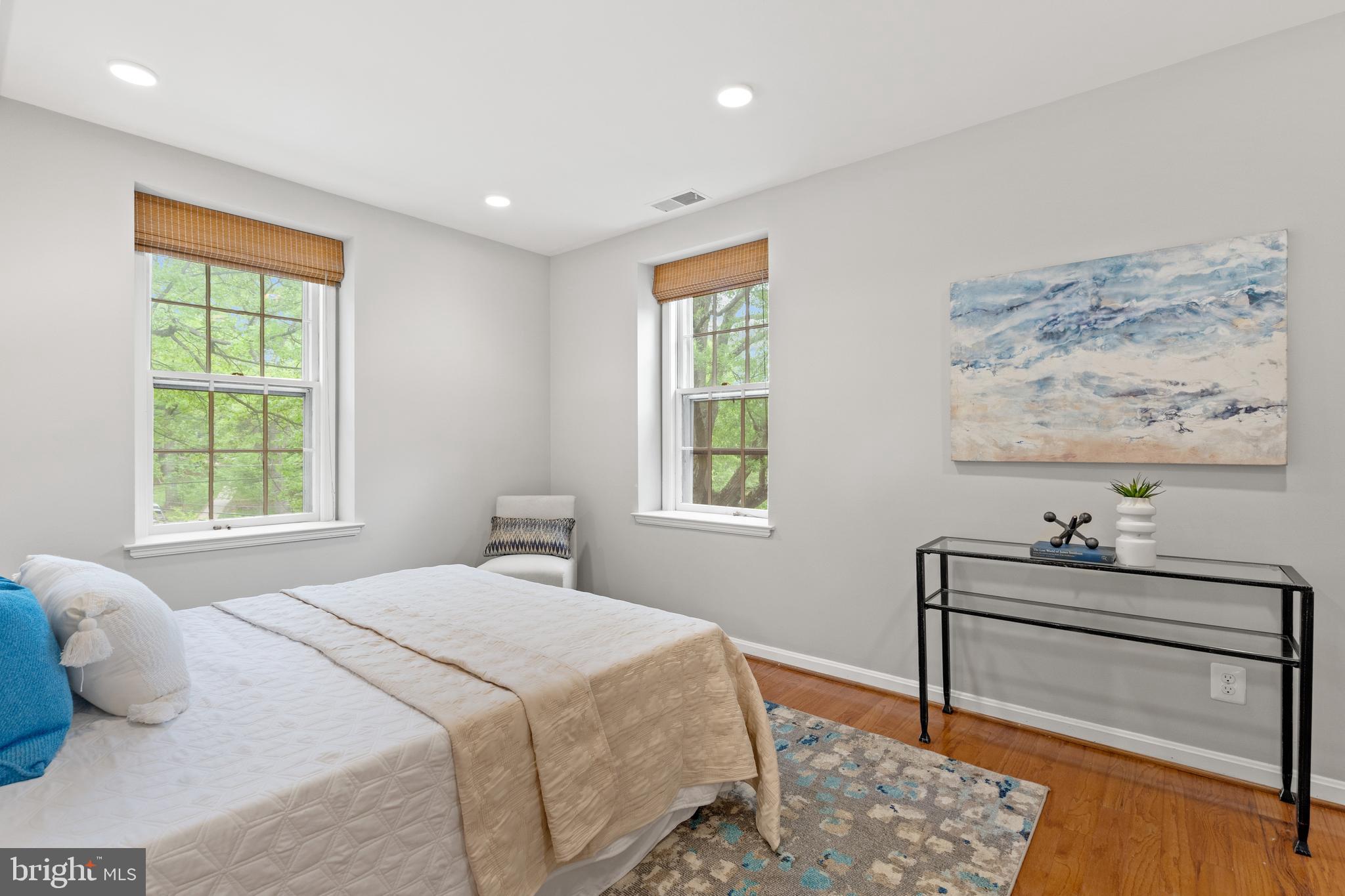 CLEVELAND PARK - Residential