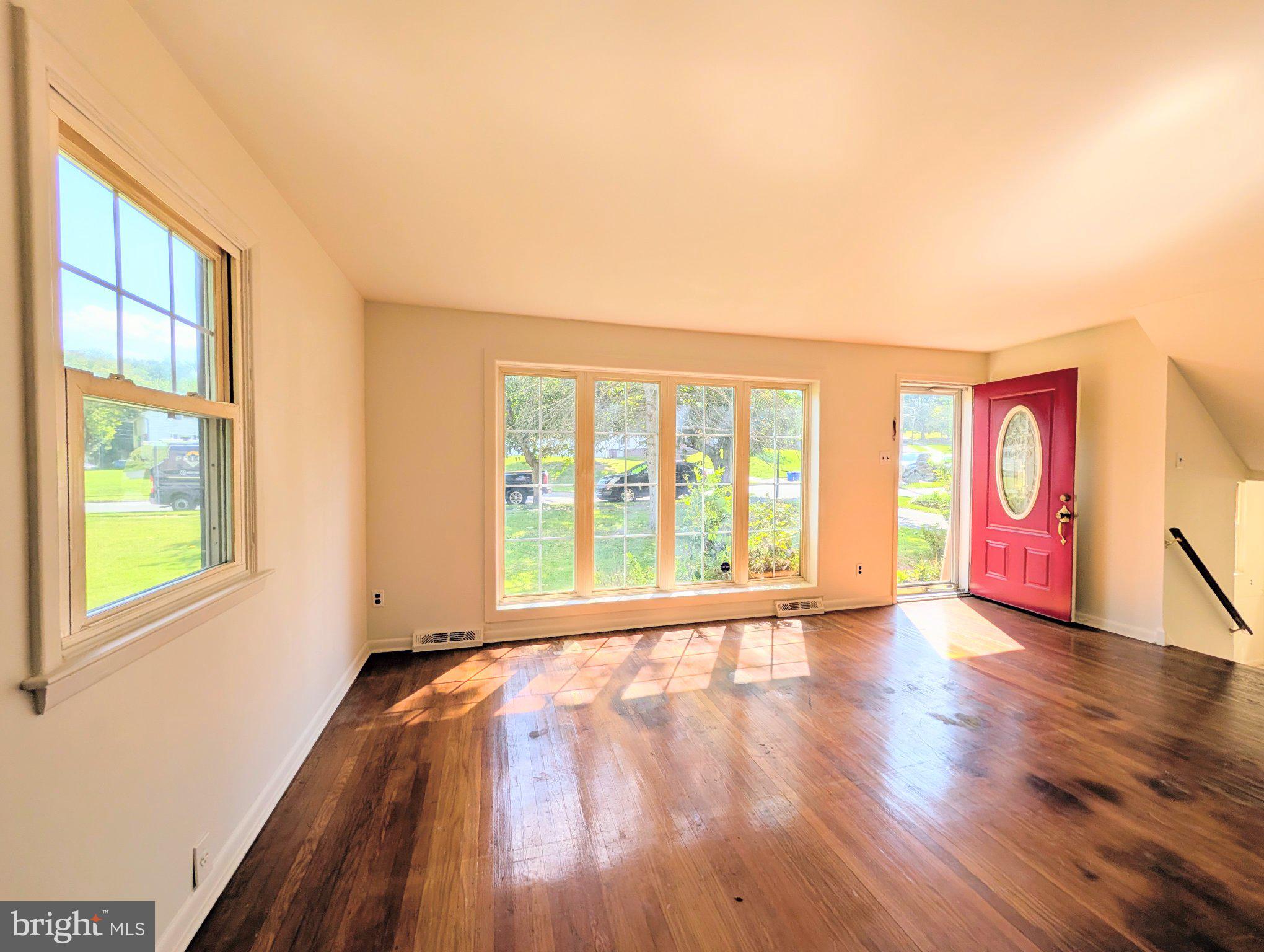417 VIRGINIA LANE