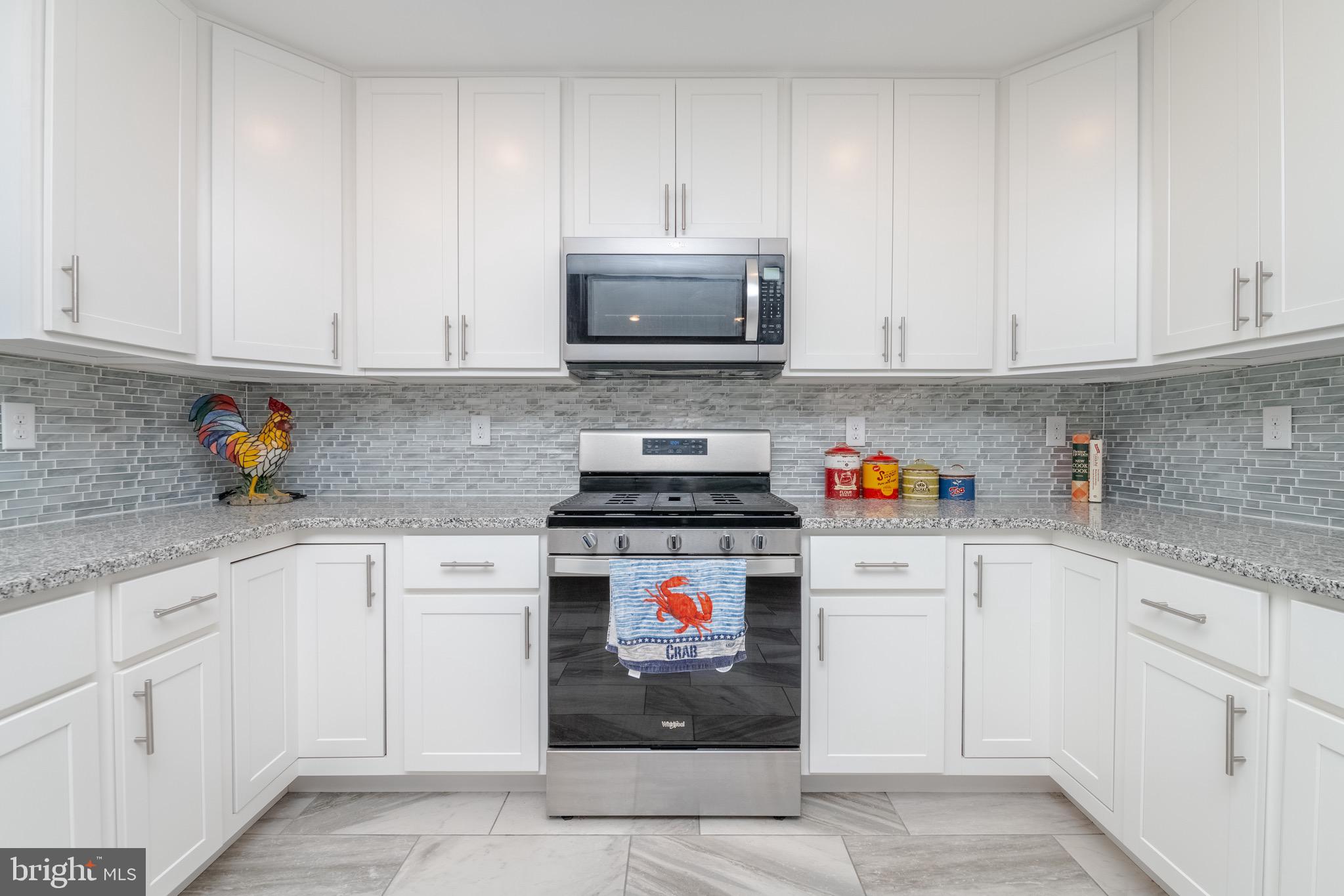 LYNDHURST - Residential