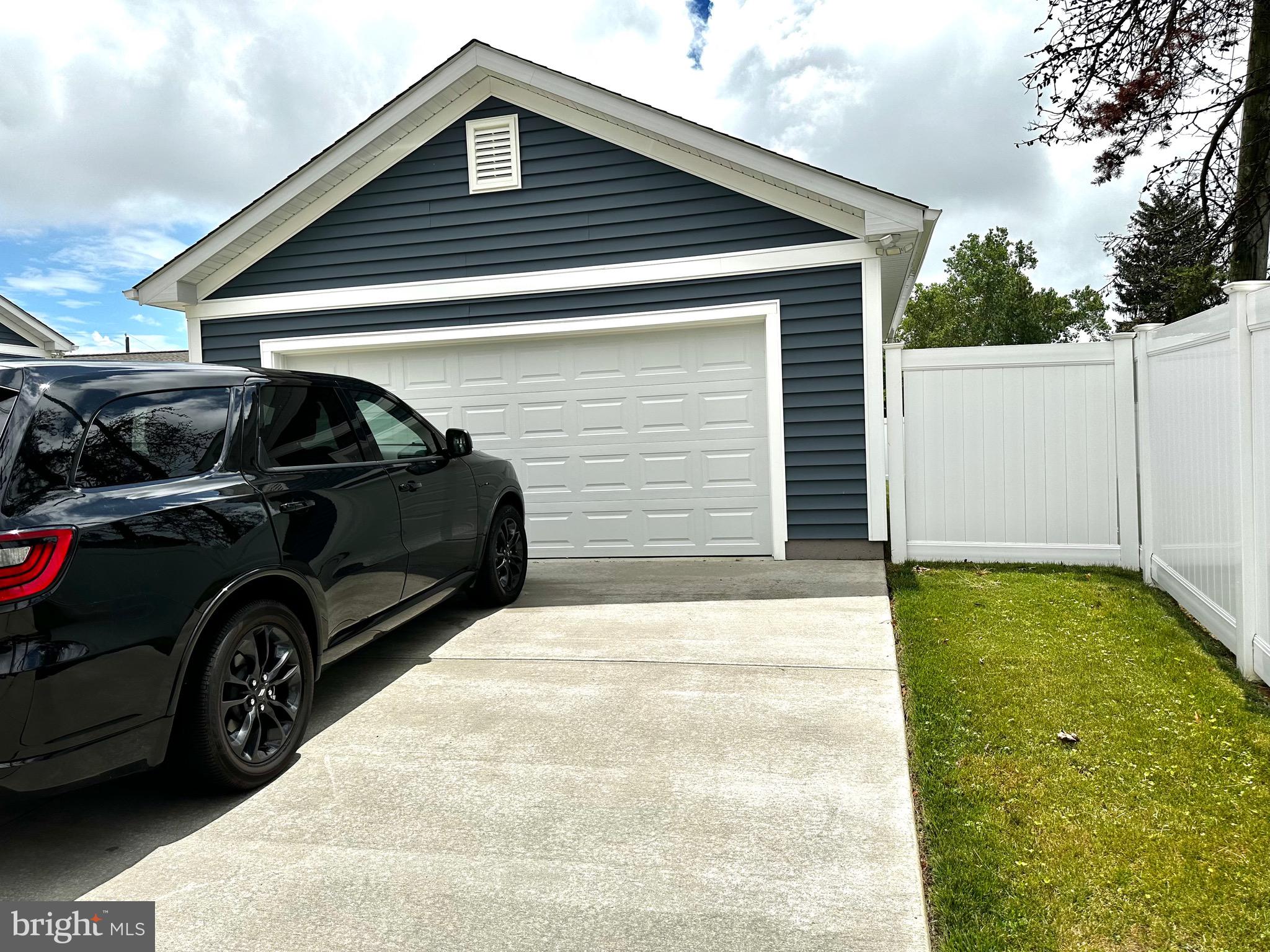 LYNDHURST - Residential