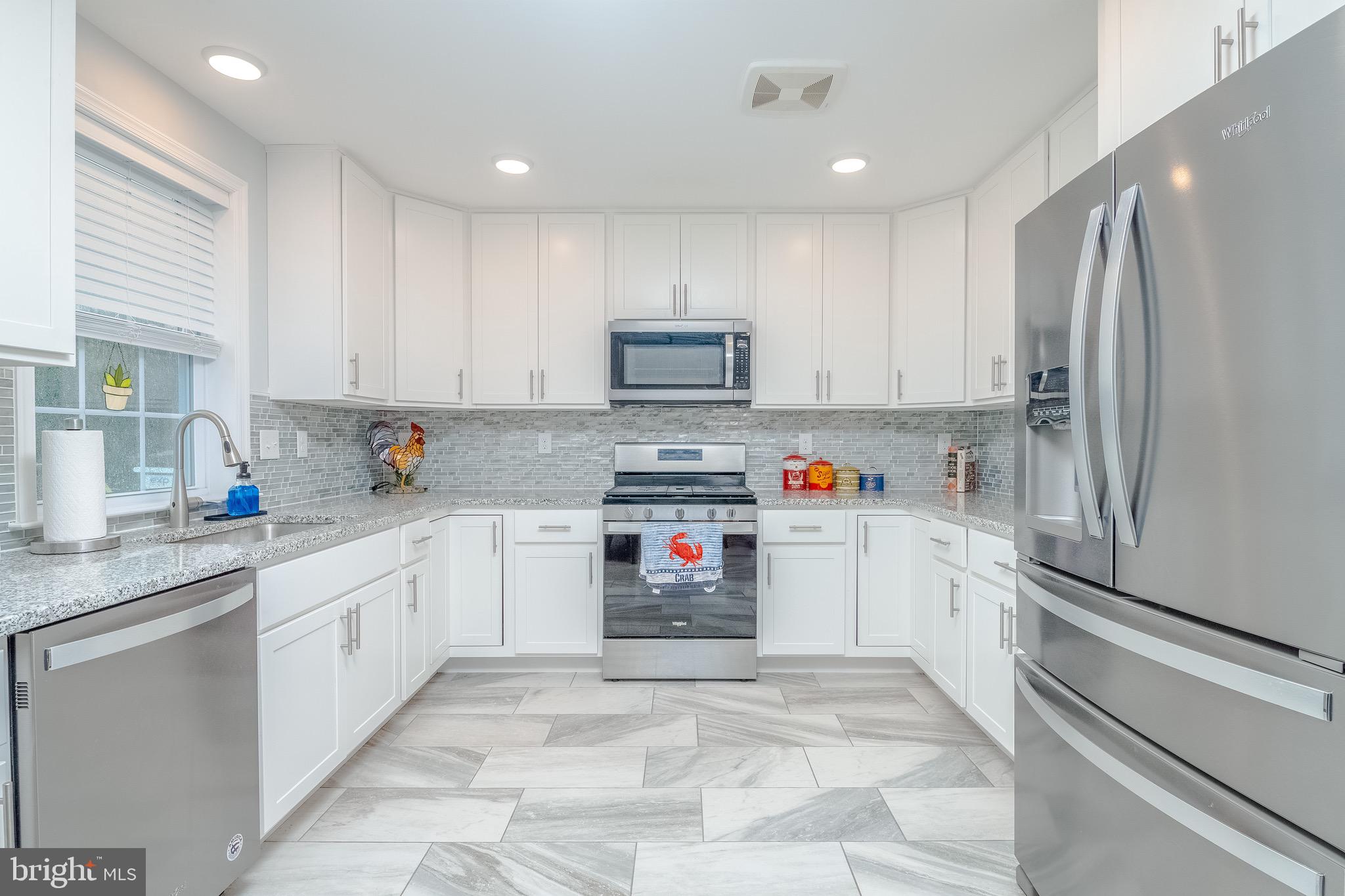 LYNDHURST - Residential