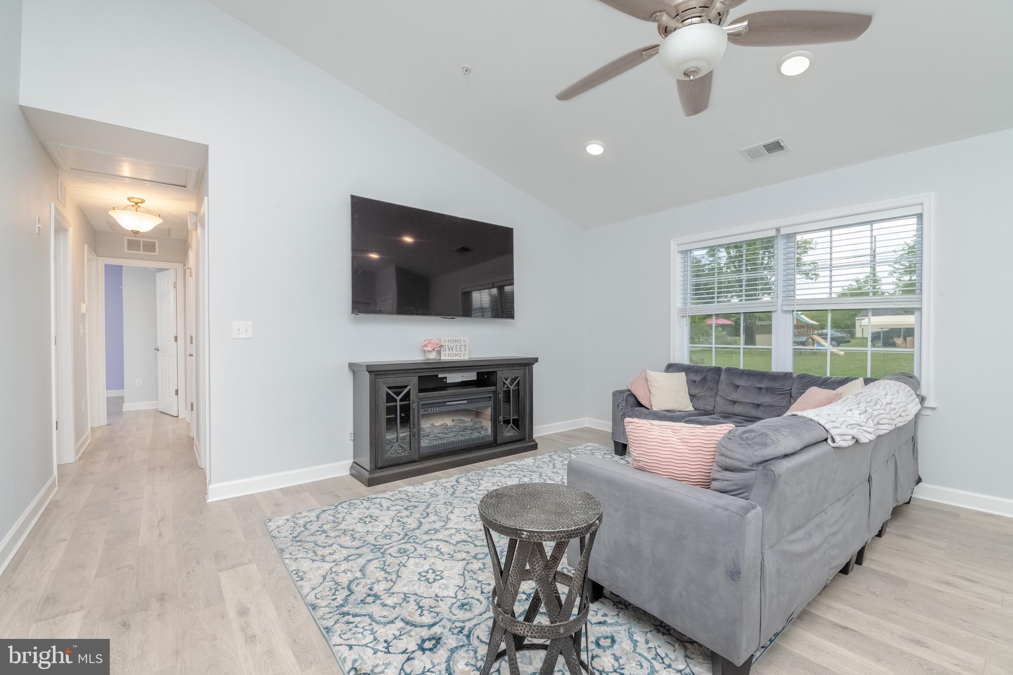 LYNDHURST - Residential