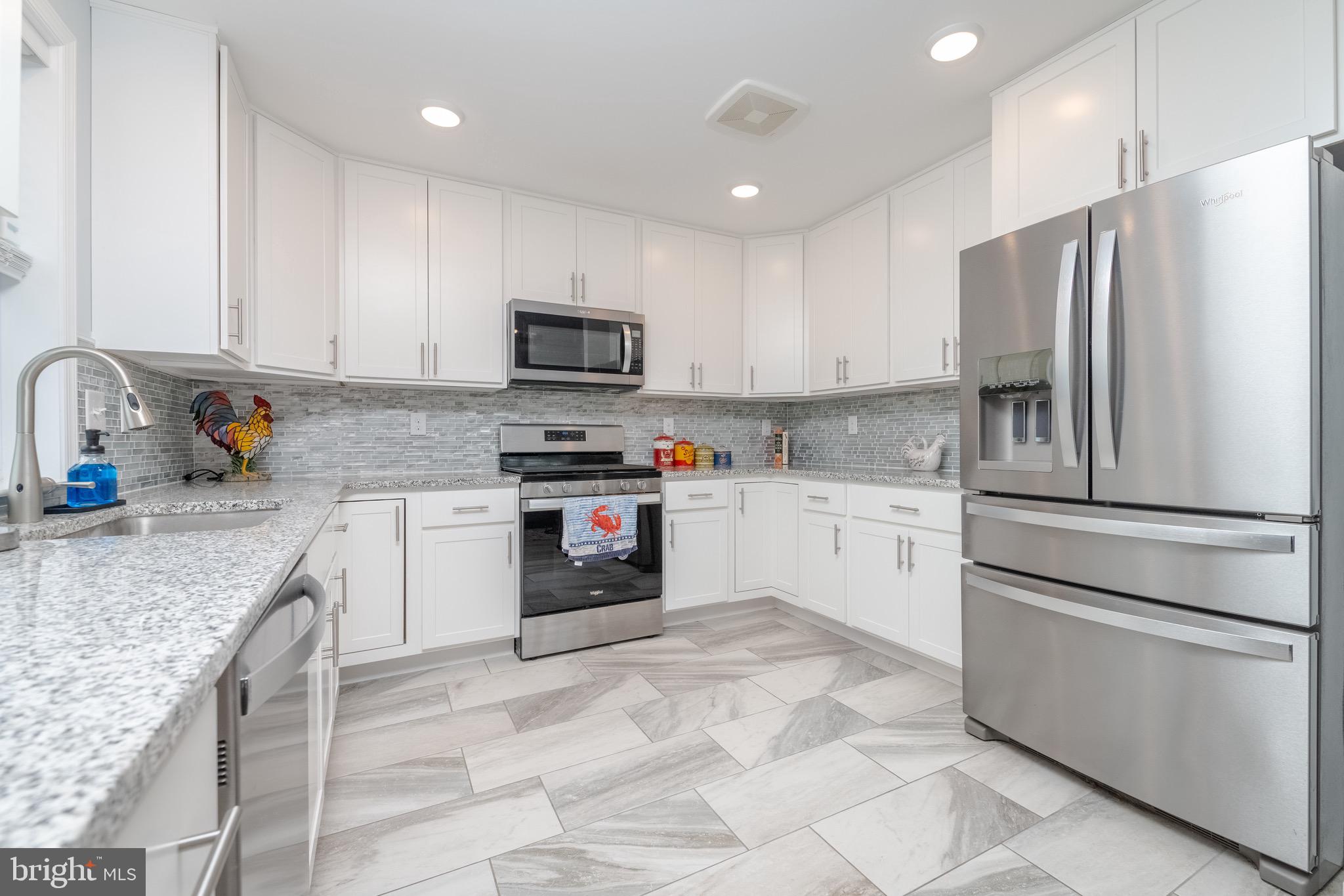 LYNDHURST - Residential