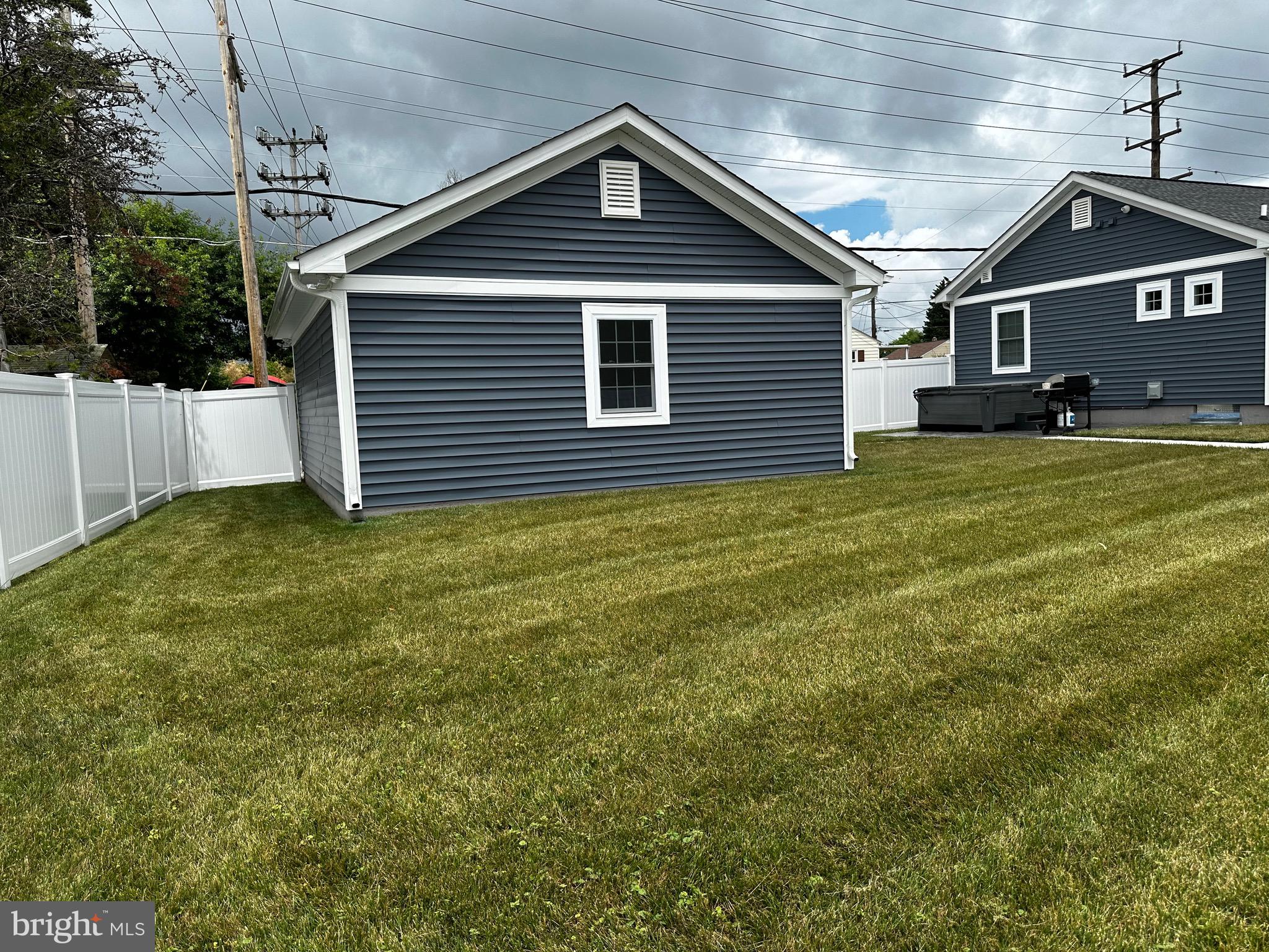 LYNDHURST - Residential