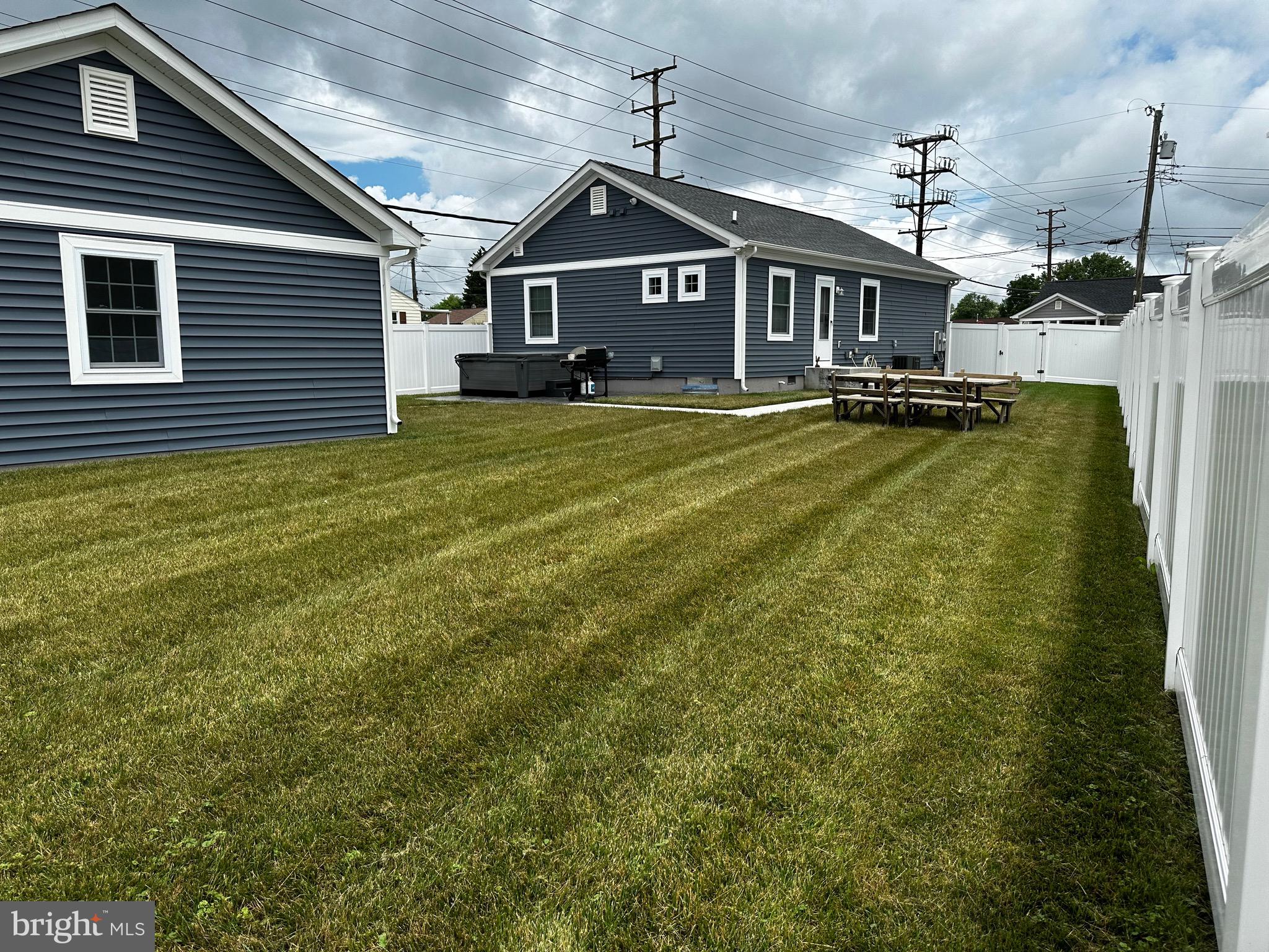 LYNDHURST - Residential