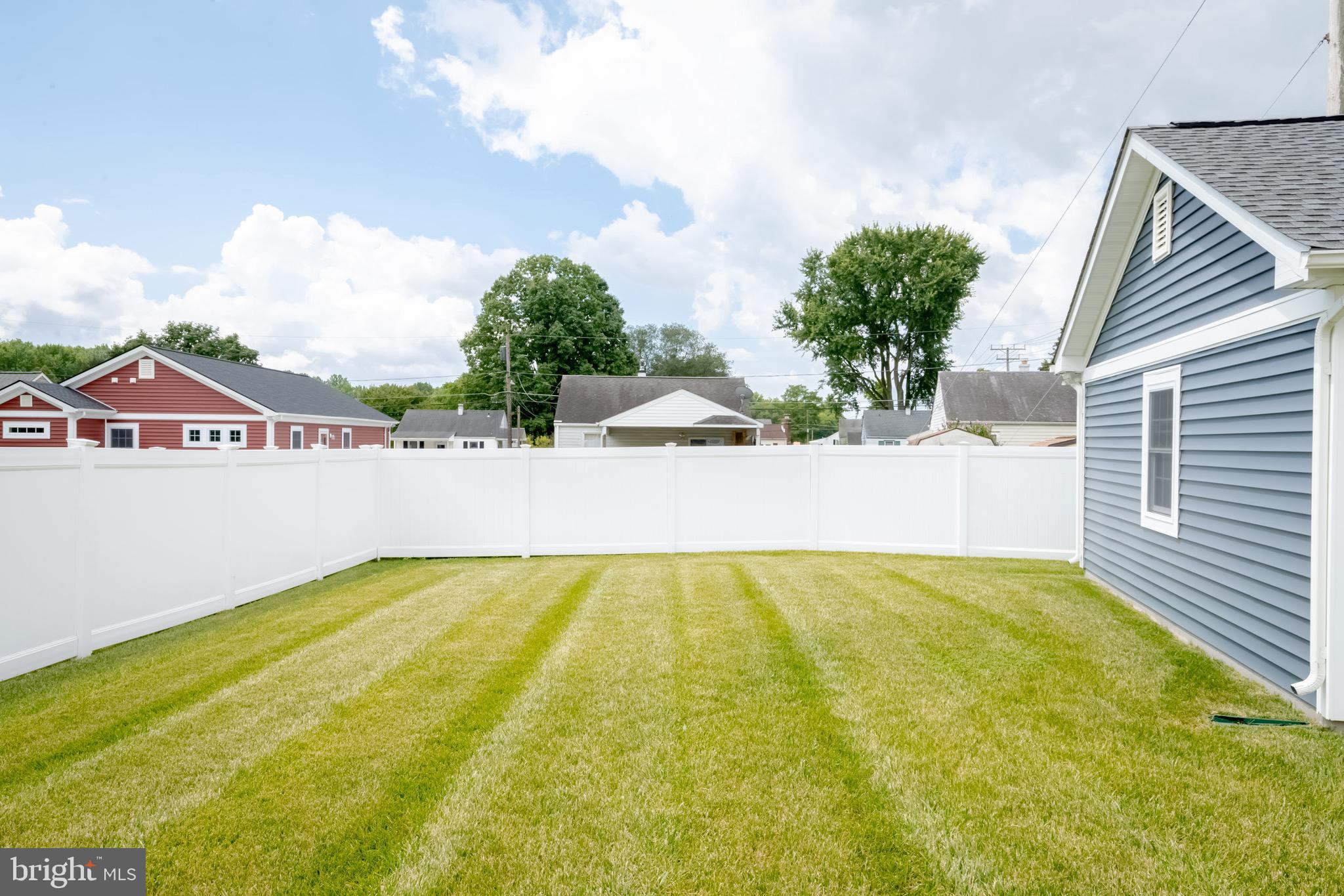 LYNDHURST - Residential