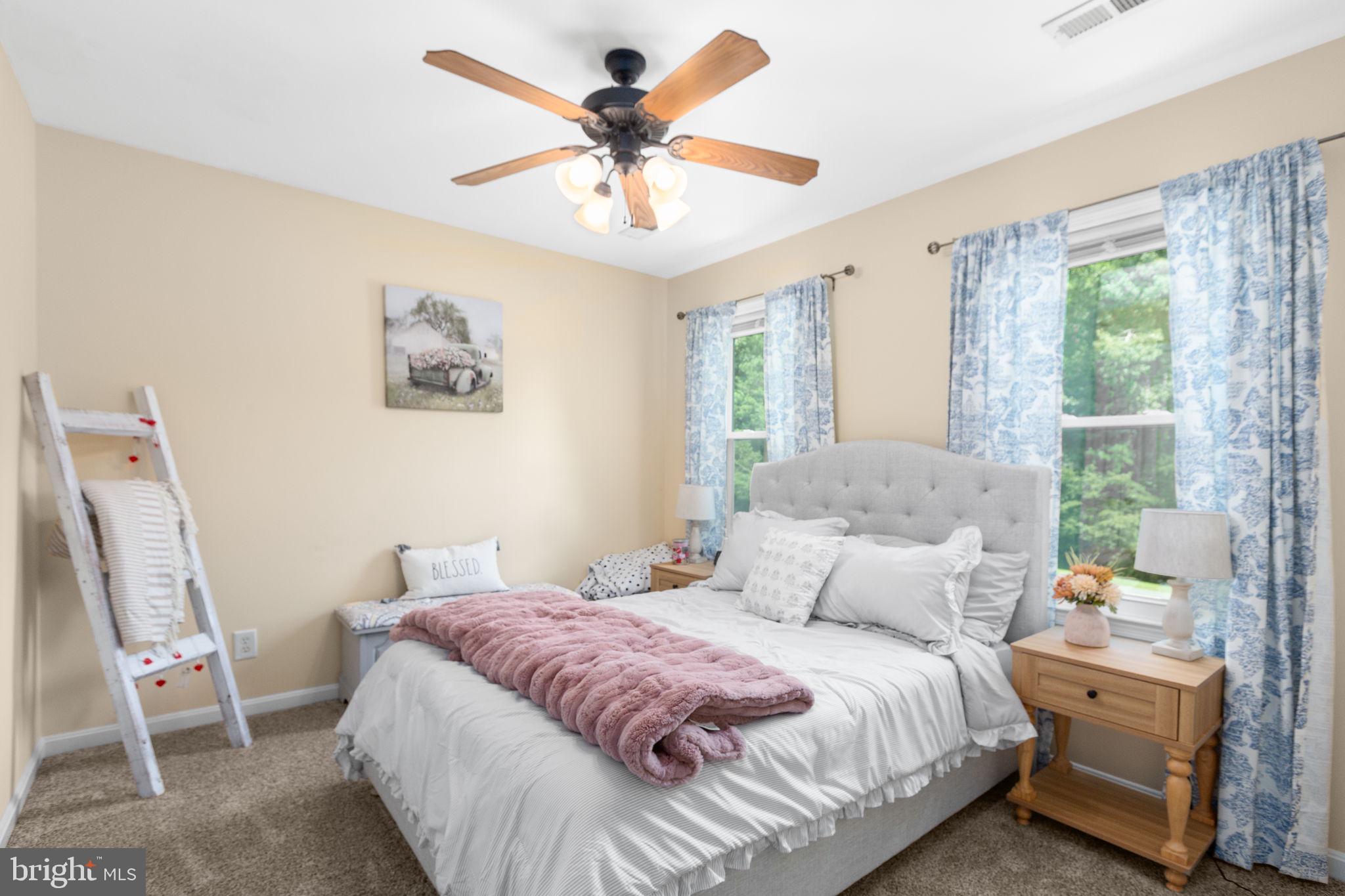 SPRING CREEK - Residential