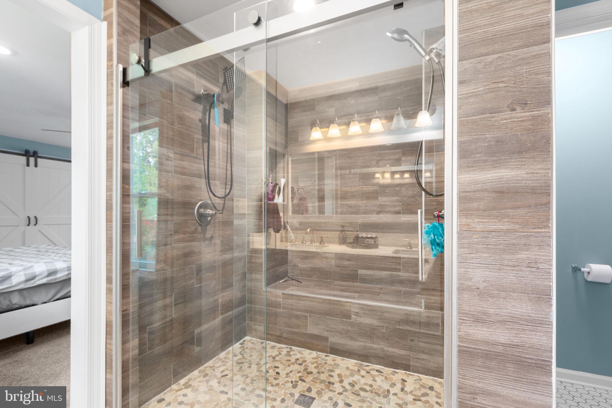 SPRING CREEK - Residential