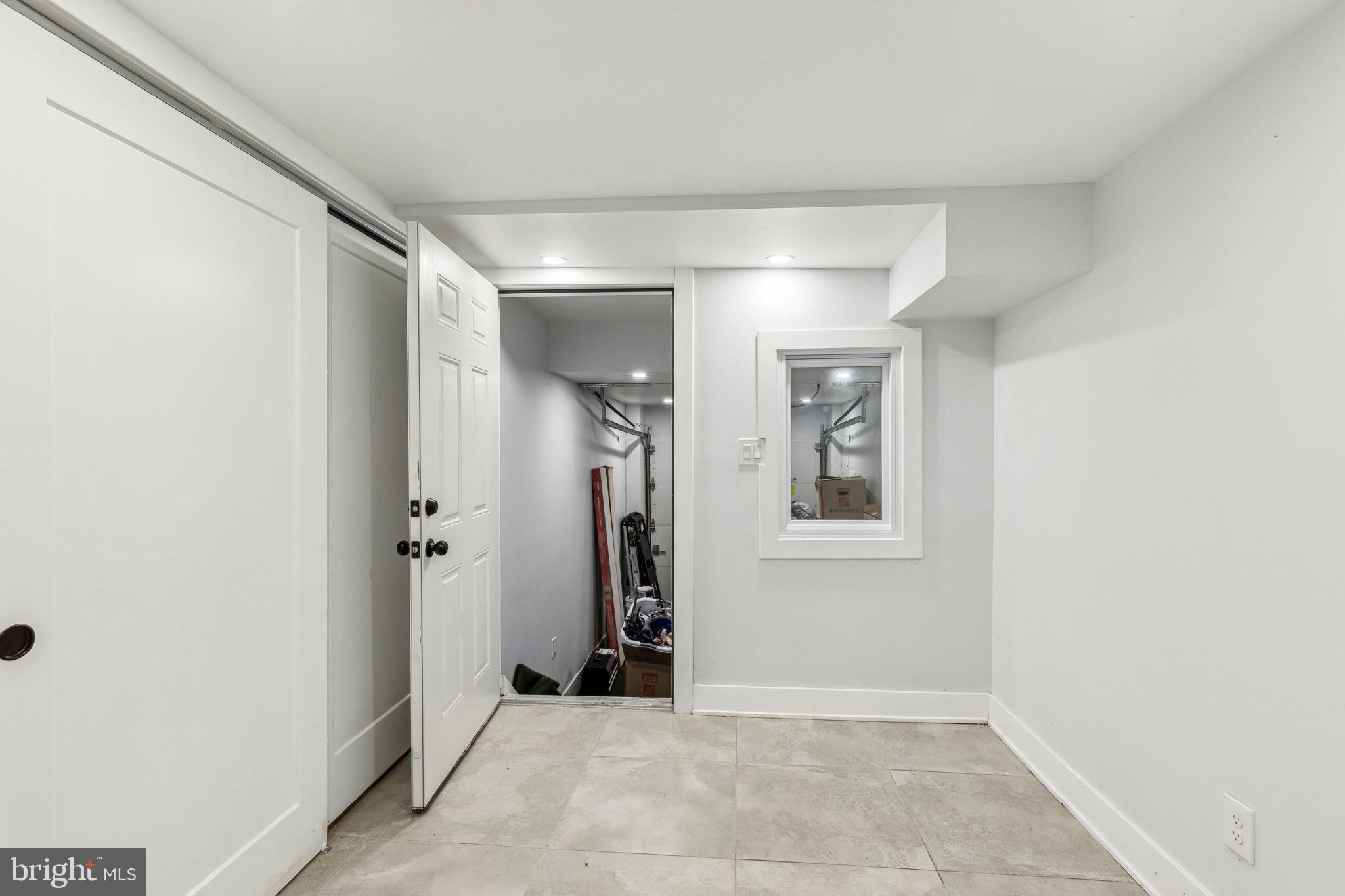 GERMANTOWN - Residential