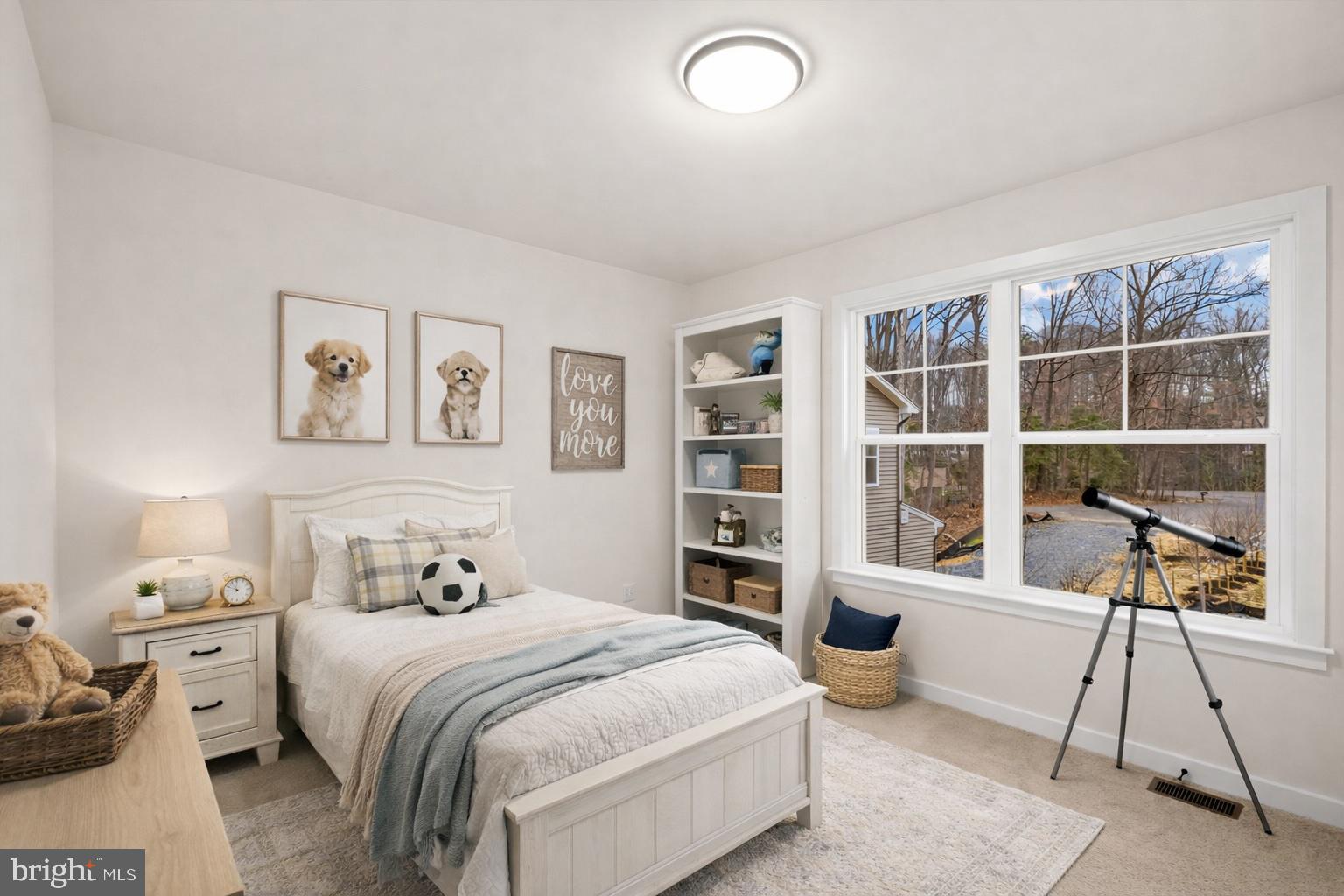 PRESIDENTIAL LAKES - Residential