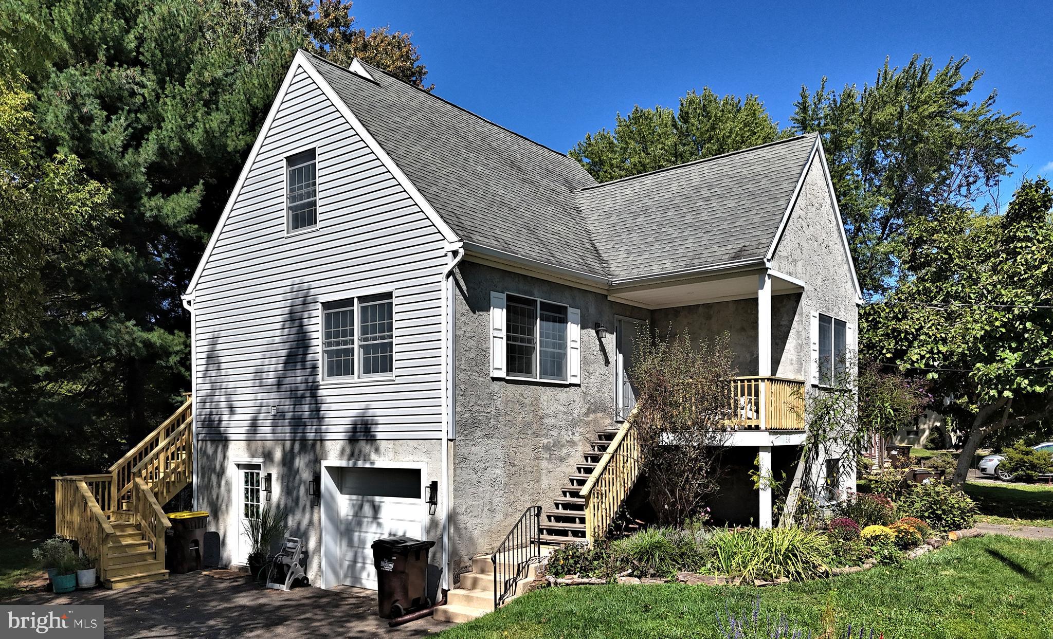 LAUREL WOODS - Residential