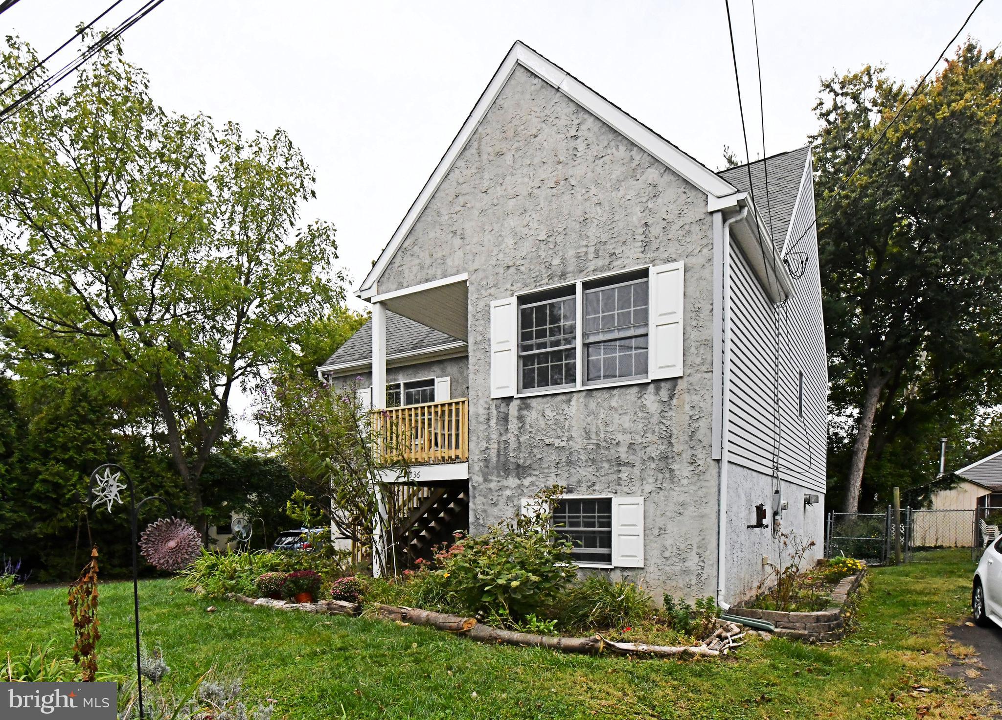 LAUREL WOODS - Residential