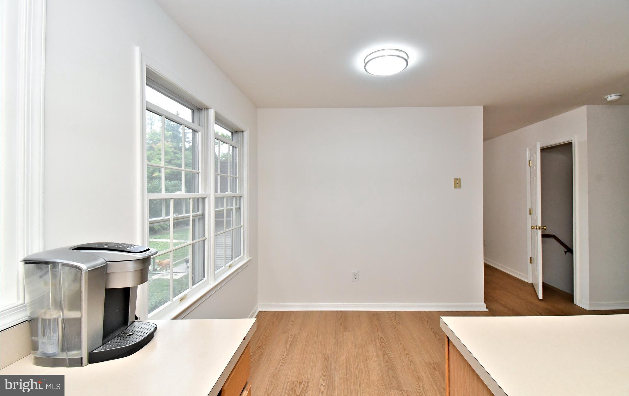 LAUREL WOODS - Residential