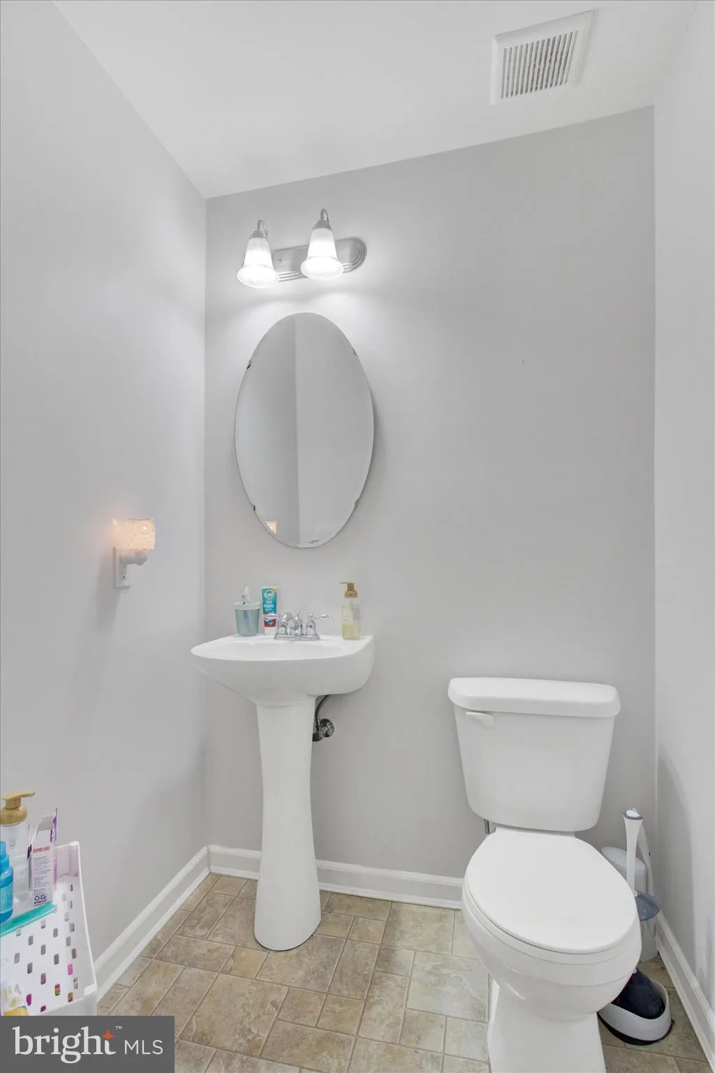 Hanover, Pennsylvania 17331, United States, 3 Bedrooms Bedrooms, ,3 BathroomsBathrooms,Residential,Pending,94750