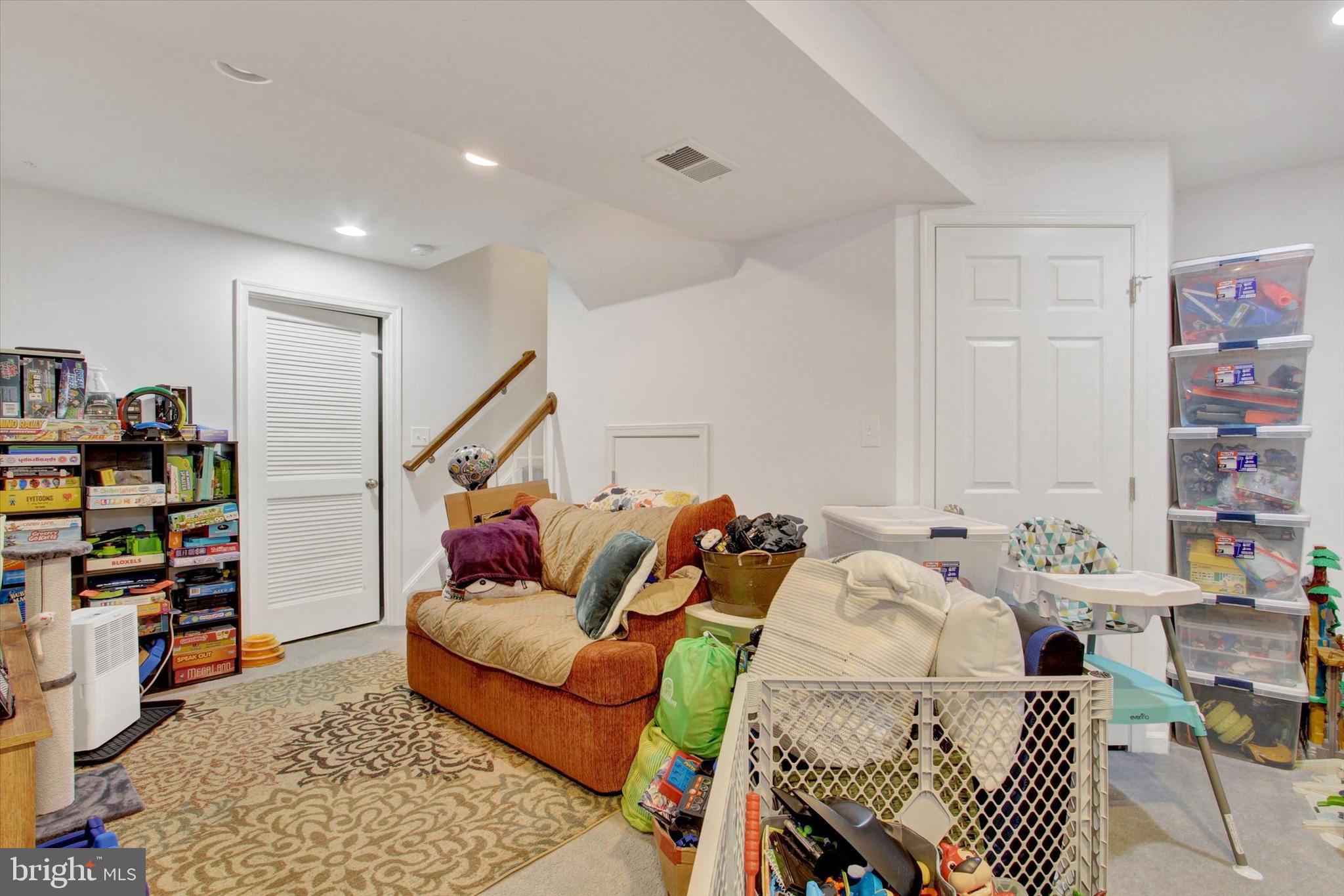 NORTHFIELD - Residential