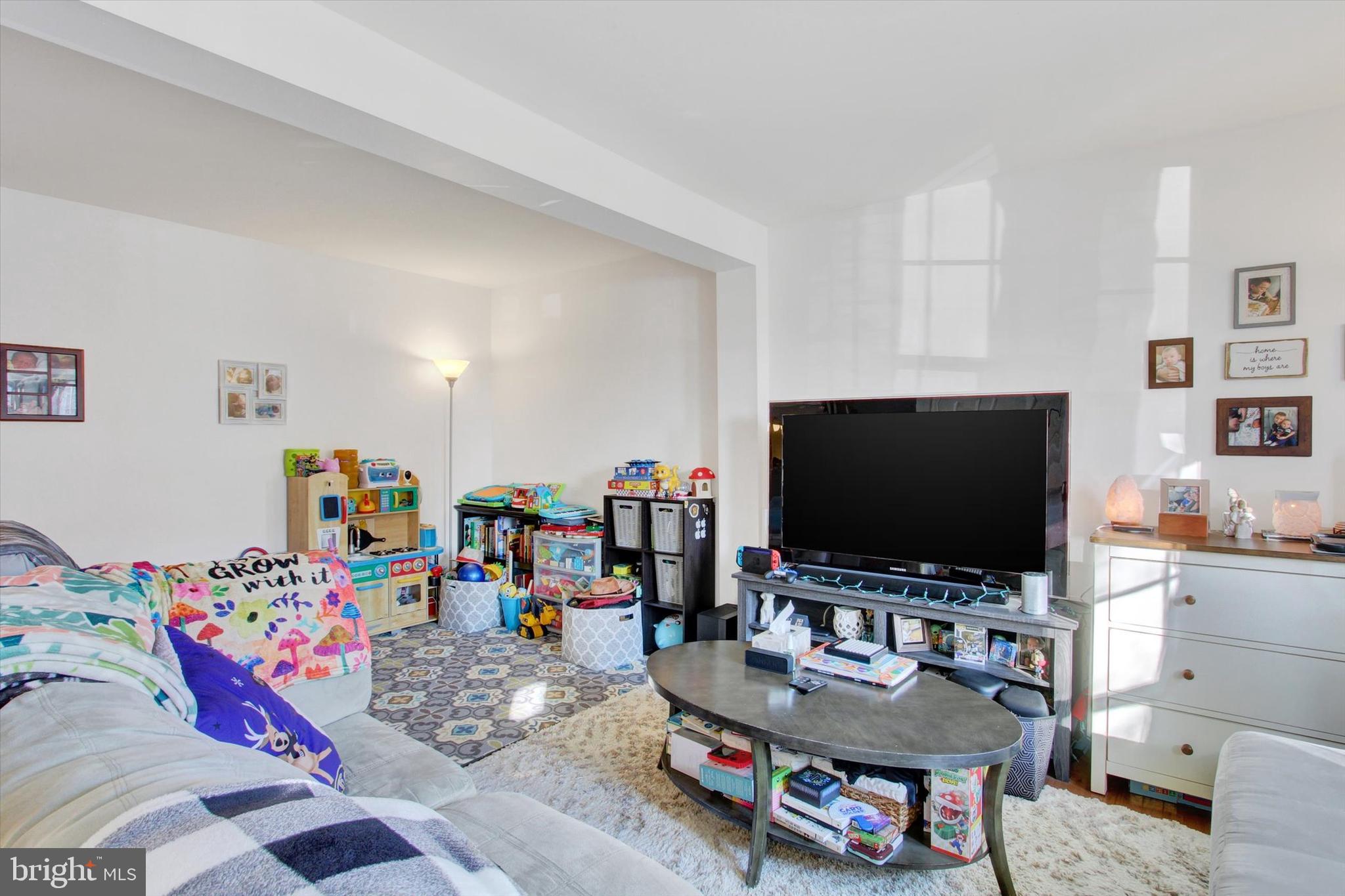 NORTHFIELD - Residential